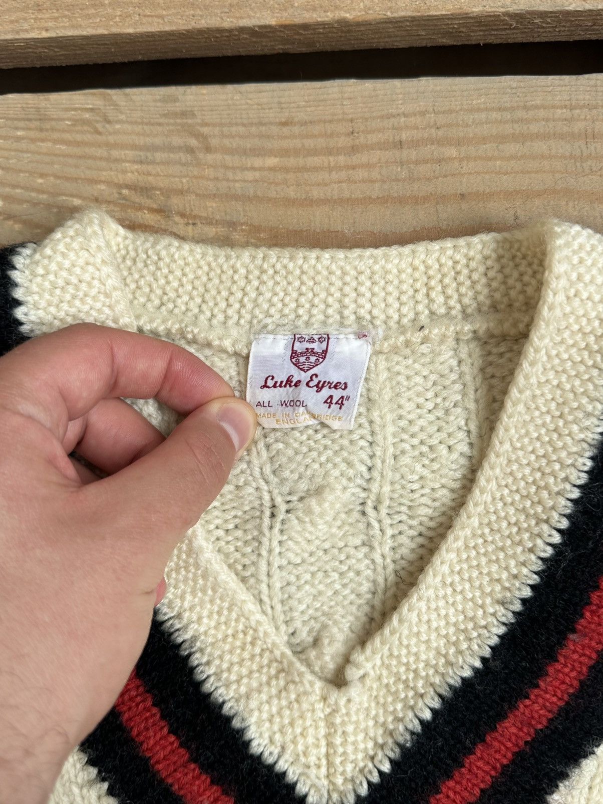 Vintage Vintage Distressed Knit Wool Vest Size M / US 6-8 / IT 42-44 - 7 Thumbnail