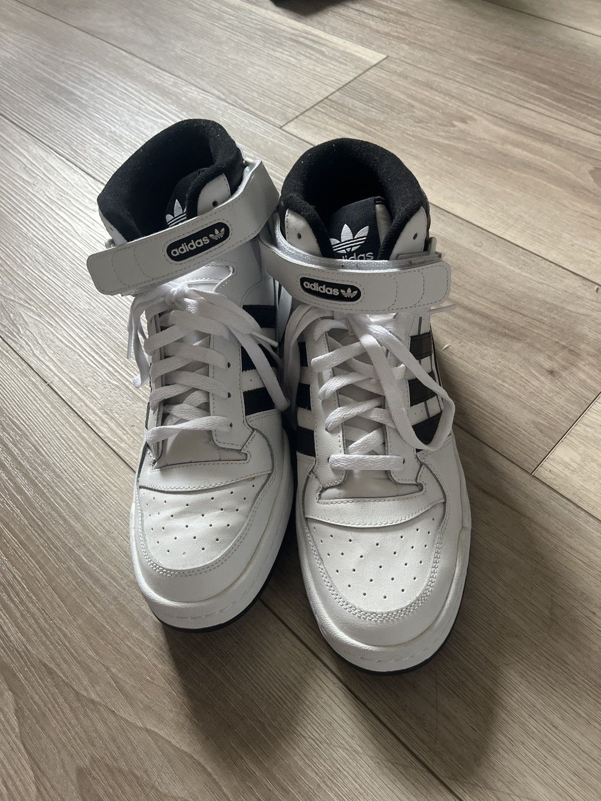 Adidas Hi Top Adidas Size US 12 / EU 45 - 6 Thumbnail