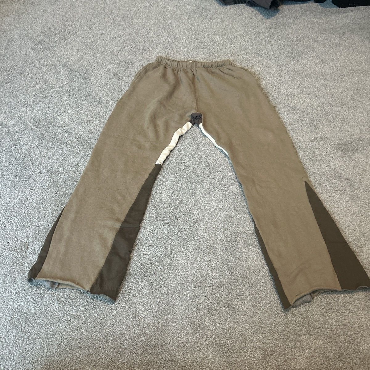Other Brown and white wide leg flared sweatpants Size US 32 / EU 48 - 2 Thumbnail