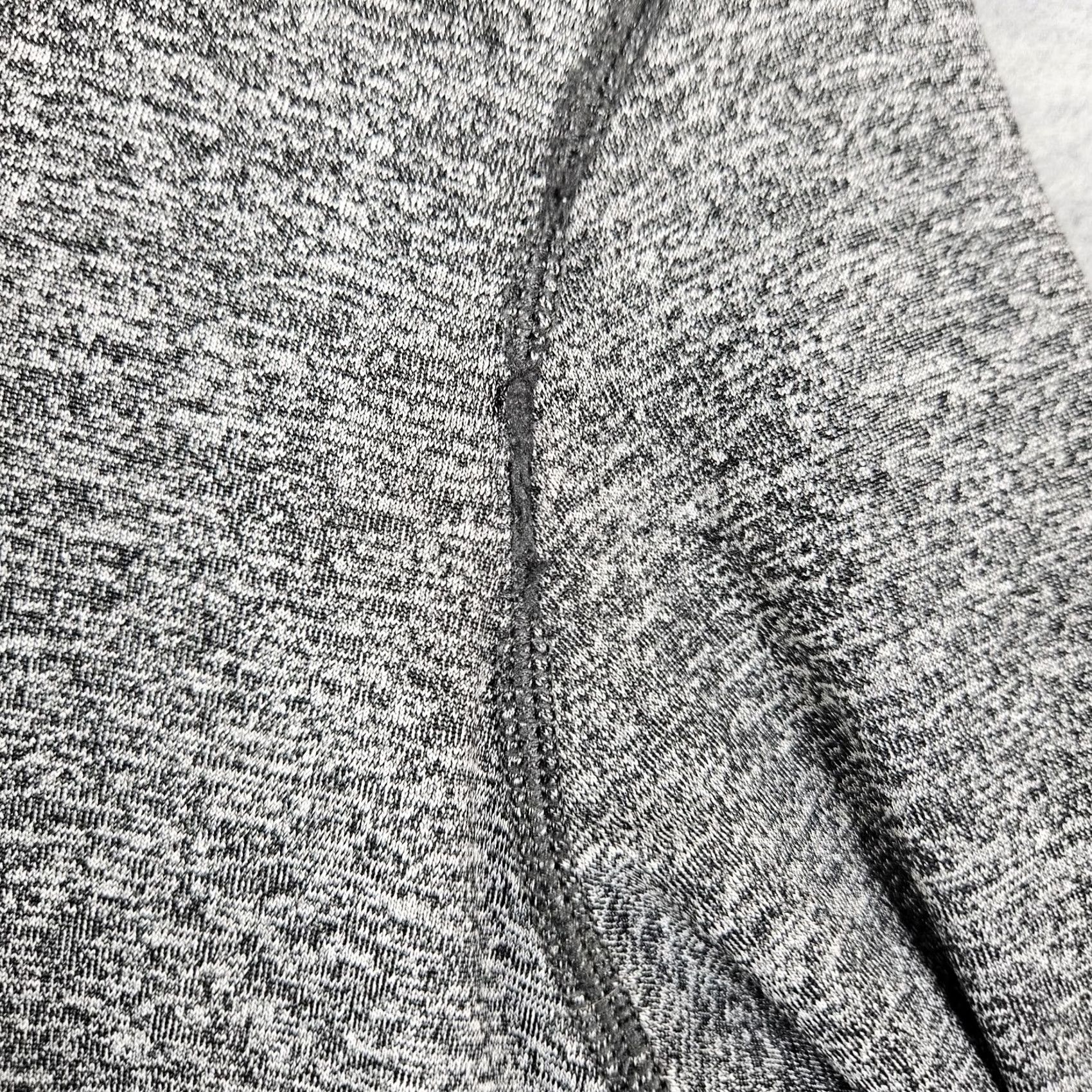 The North Face The North Face Women’s Heather Gray Long Sleeve Light Weight Hoodie Top M Gray Regular Activewear Top Women’s Sports Size M / US 6-8 / IT 42-44 - 5 Thumbnail