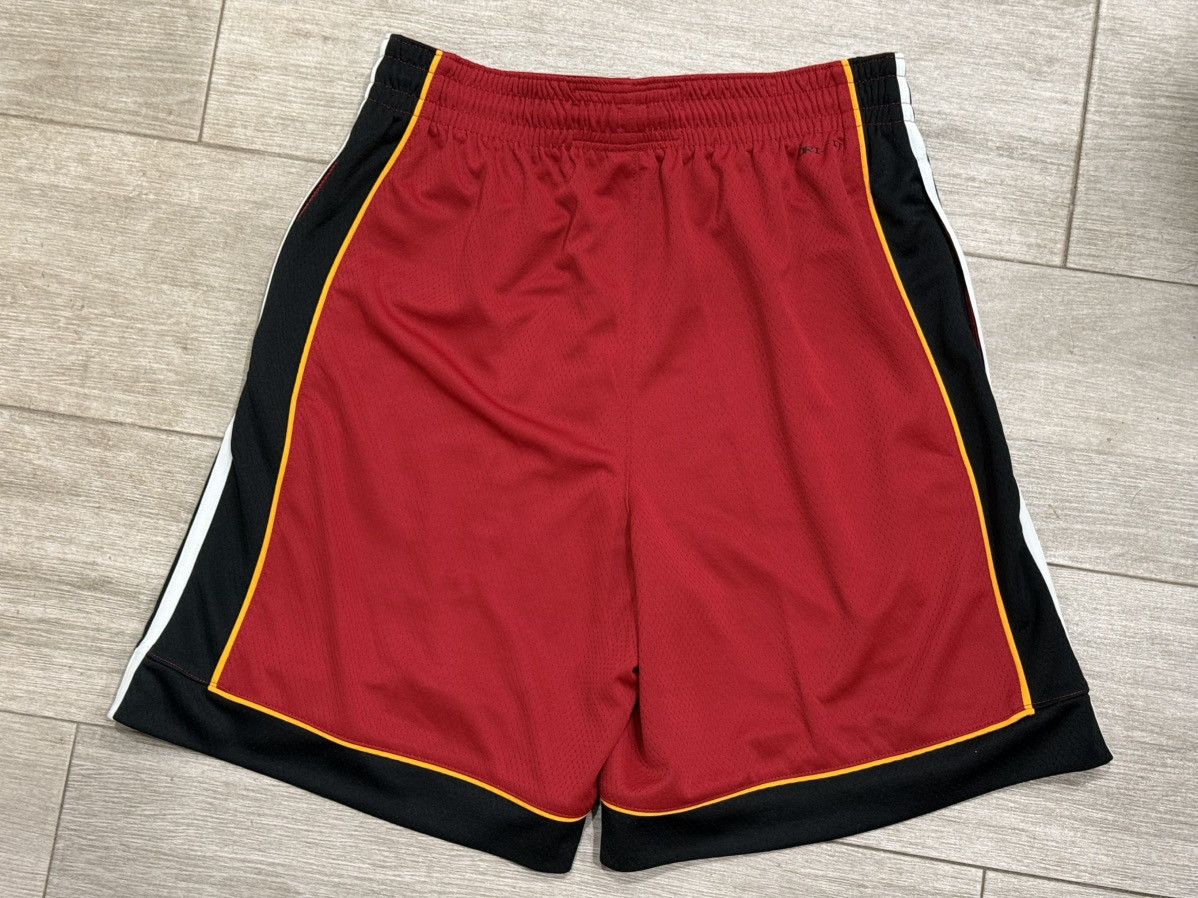 Jordan Brand Jordan Miami Heat CV9566-608 Swingman Red Shorts Sz L Large Size US 36 / EU 52 - 10 Thumbnail