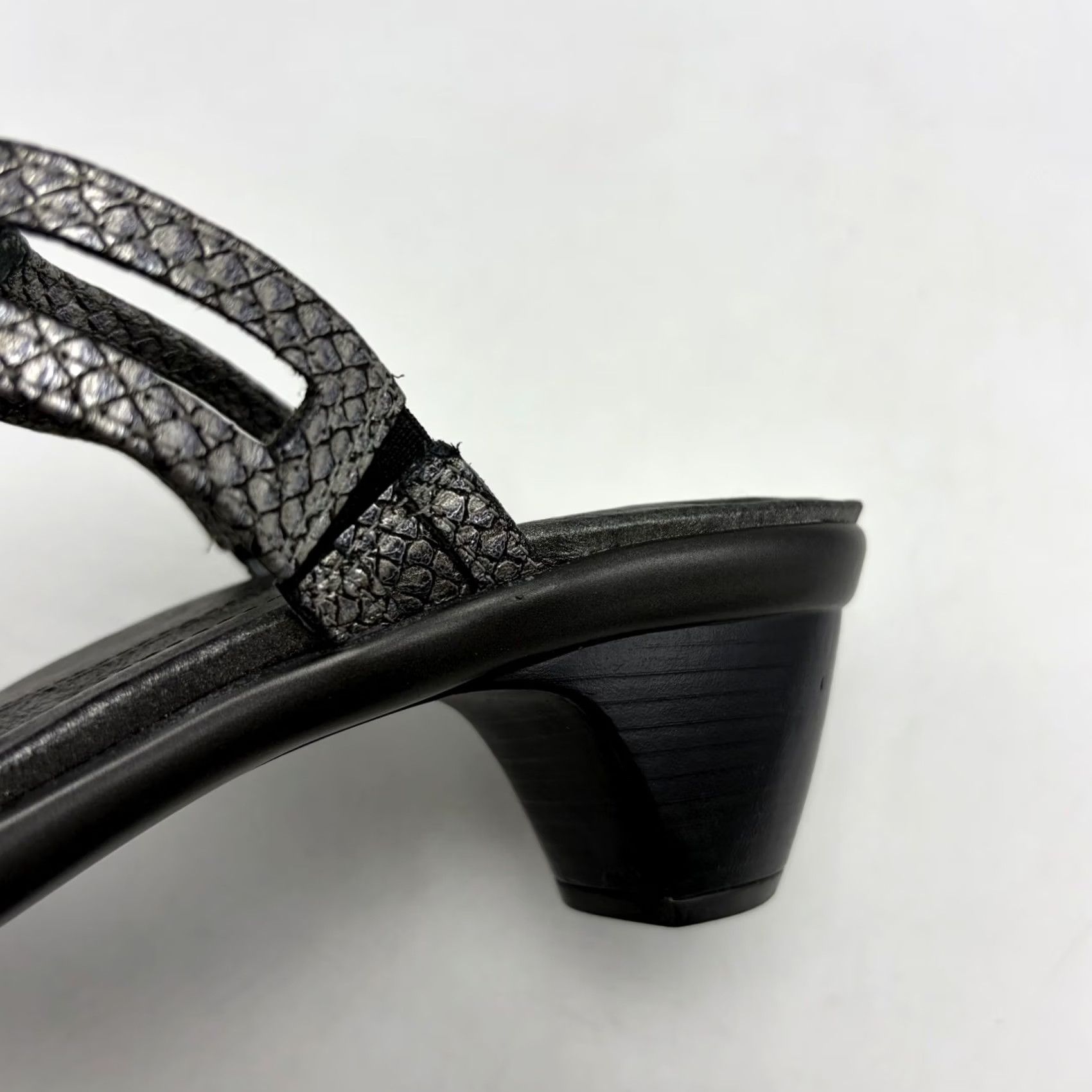 Vintage NAOT Loop Sandals Strappy Leather Pewter Snake Print 2" Heel Women 8 US 39 EU Silver Slide Slides Pewter Snake Print Leather NAOT Loop Womens Sandal Size US 8 / IT 38 - 5 Thumbnail