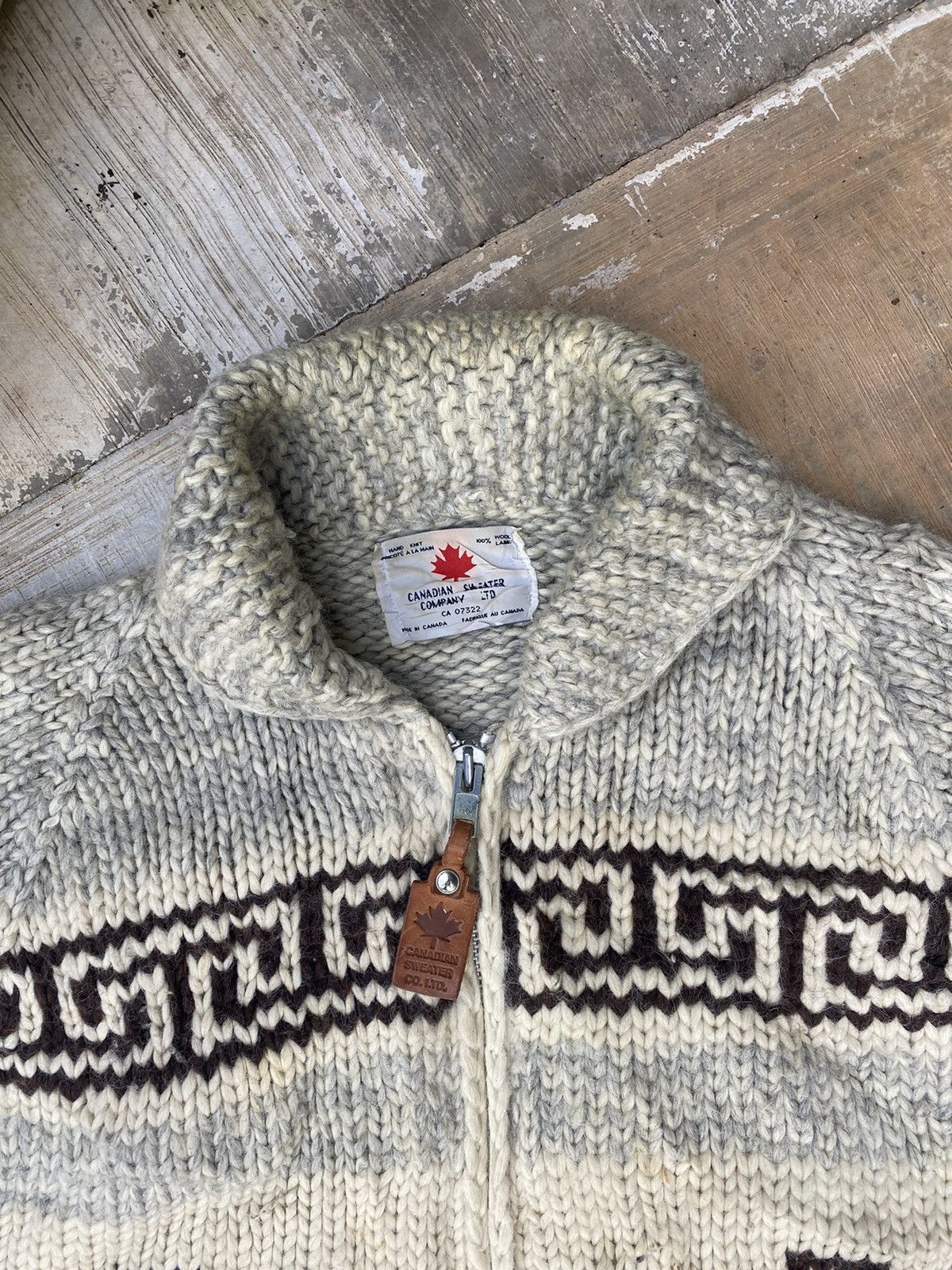 Native Vintage Canadian Sweater co.ltd hand knit Size US L / EU 52-54 / 3 - 3 Thumbnail