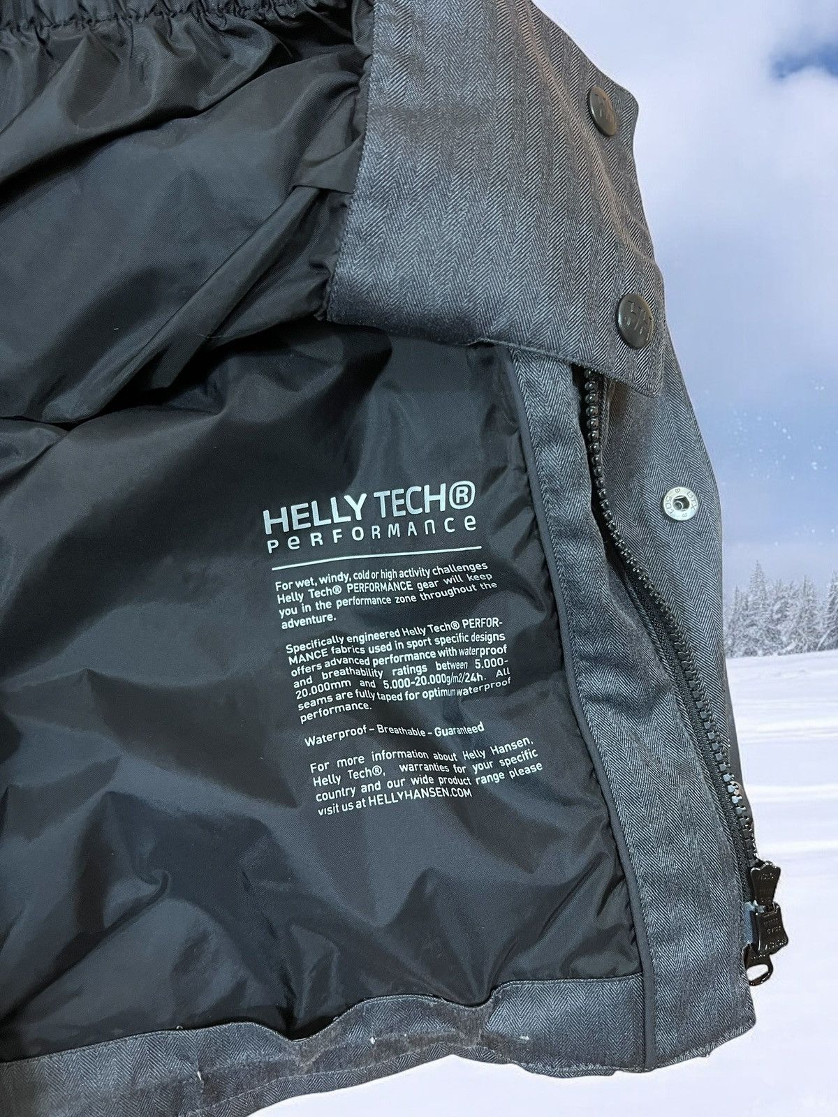 Helly Hansen Helly Hansen Ski Jacket perfect condition size S Size US S / EU 44-46 / 1 - 8 Thumbnail