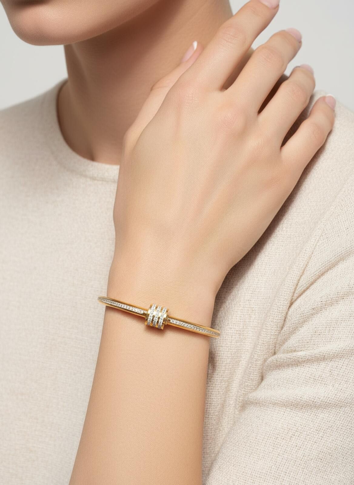 Unknown London Elegant 18k Gold plated SS Bracelet with CZ Detailing Size ONE SIZE - 1 Thumbnail