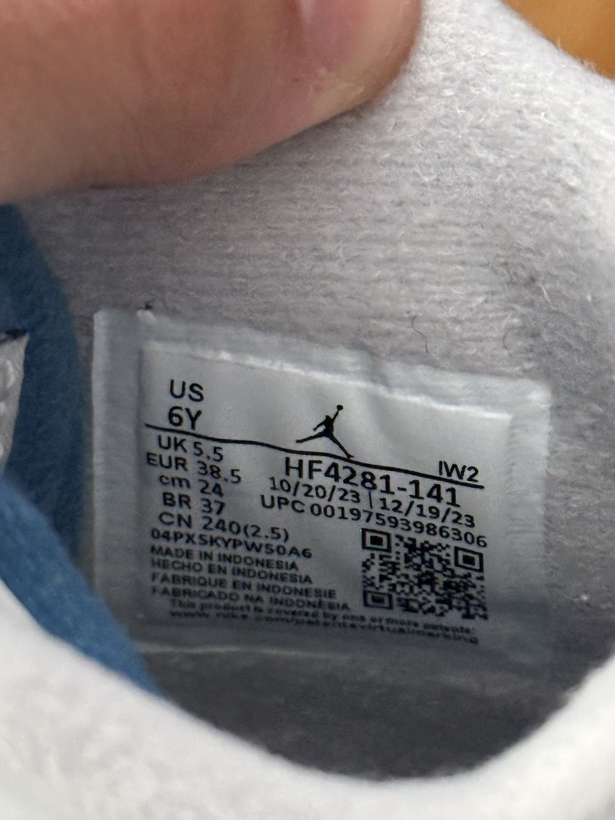 Jordan Brand Jordan 4 retro Size US 6 / EU 39 - 7 Thumbnail