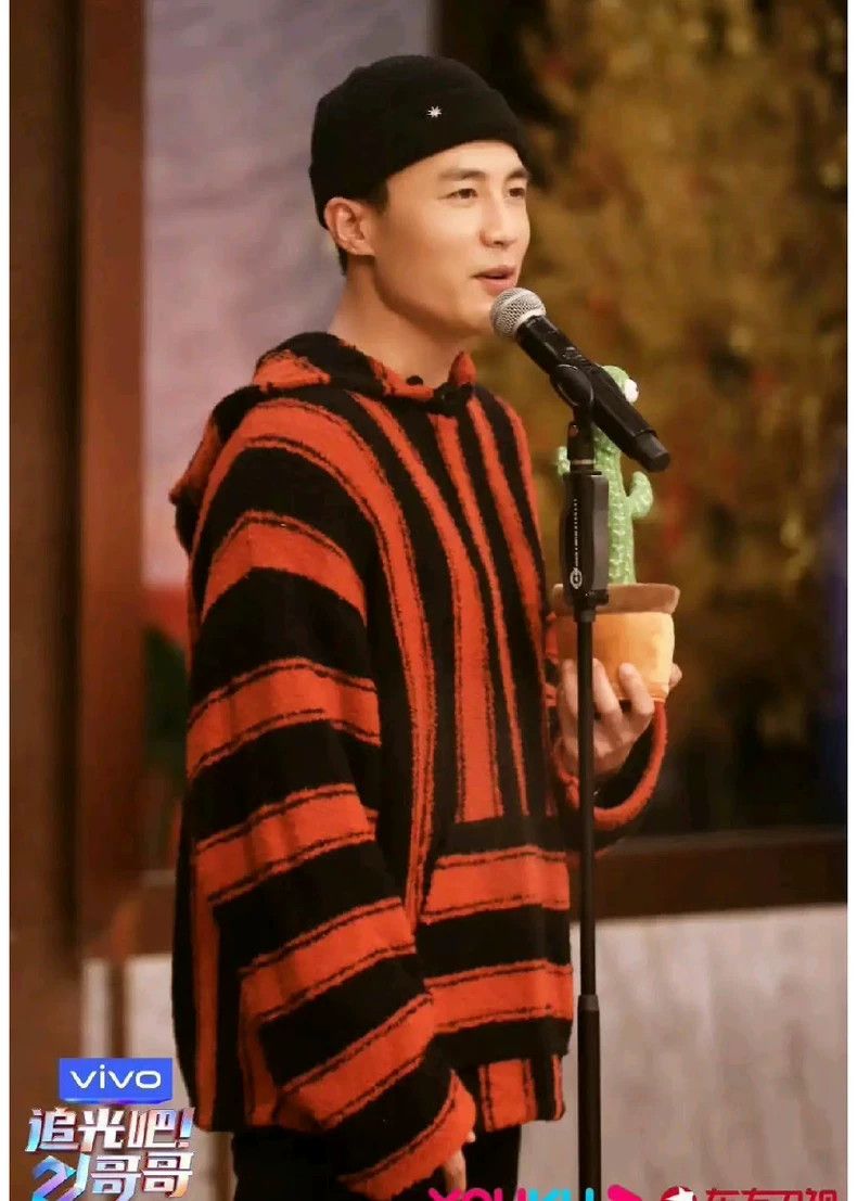Amiri Amiri Black and red striped wool hoodie sweatshirt 2506-Nex Size US M / EU 48-50 / 2 - 4 Thumbnail