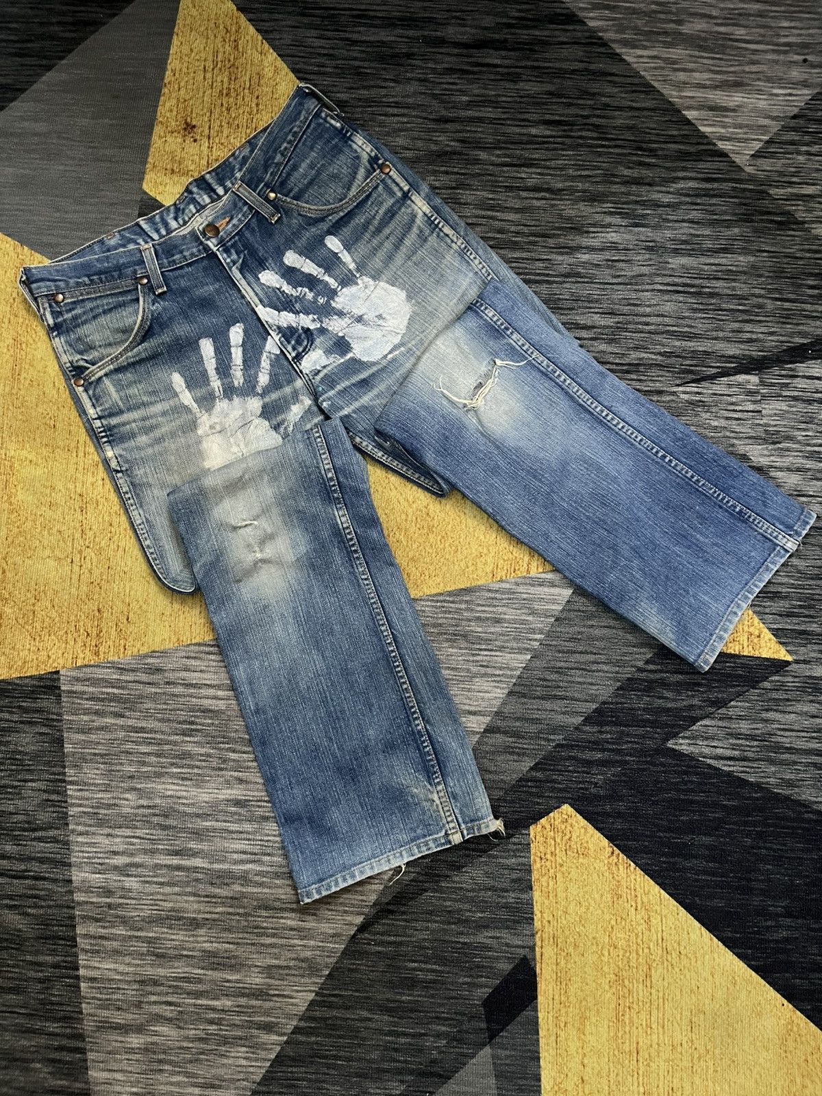 Wrangler 1990s Flared sanforized handprints splatter paint #H3 Size US 32 / EU 48 - 5 Thumbnail