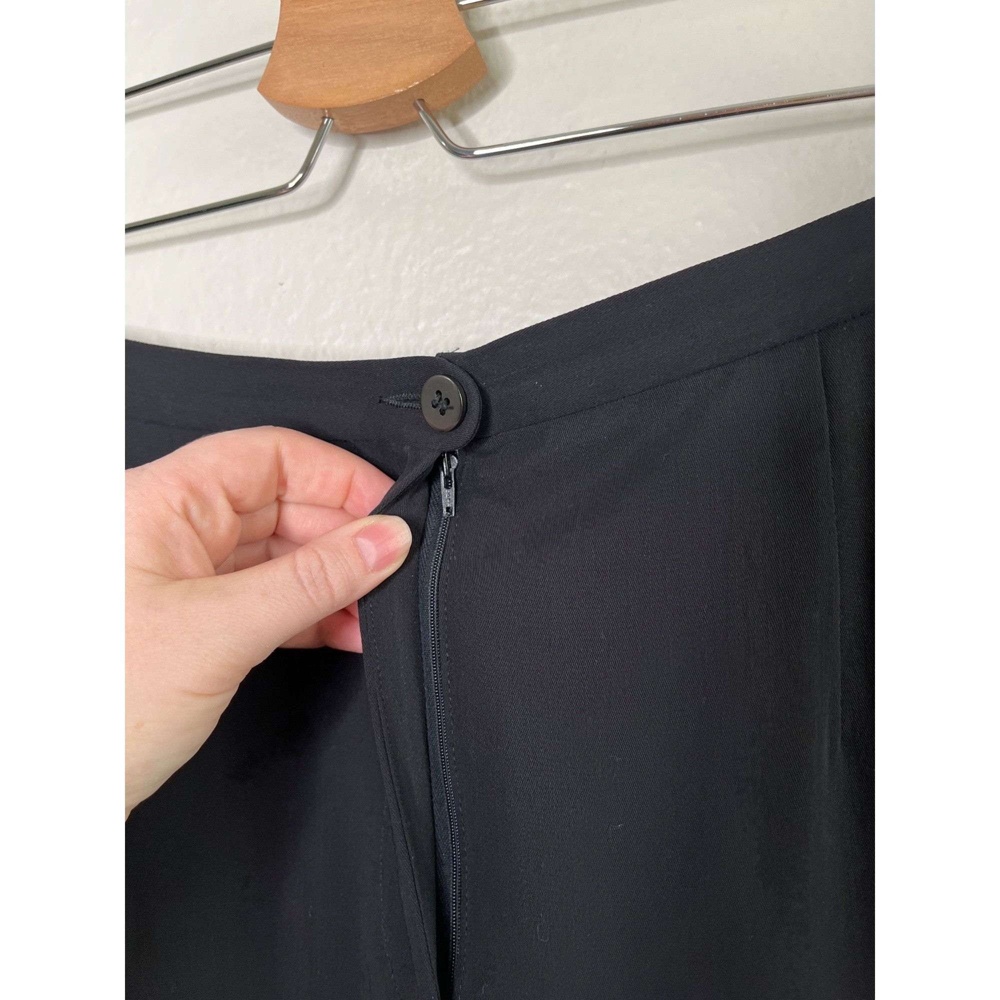 Giorgio Armani Giorgio Armani Classico Womens Black Wool Silk Blend Trouser Size 30" / US 8 / IT 44 - 4 Thumbnail