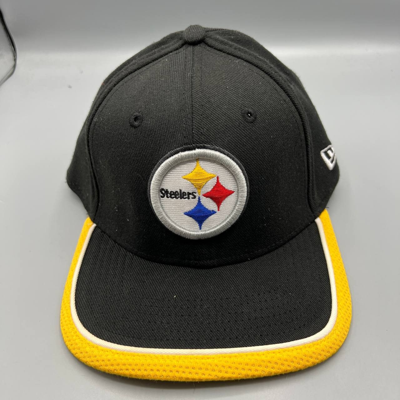 New Era Pittsburgh Steelers Hat Men S-M Stretch Fitted Cap Size ONE SIZE - 1 Thumbnail