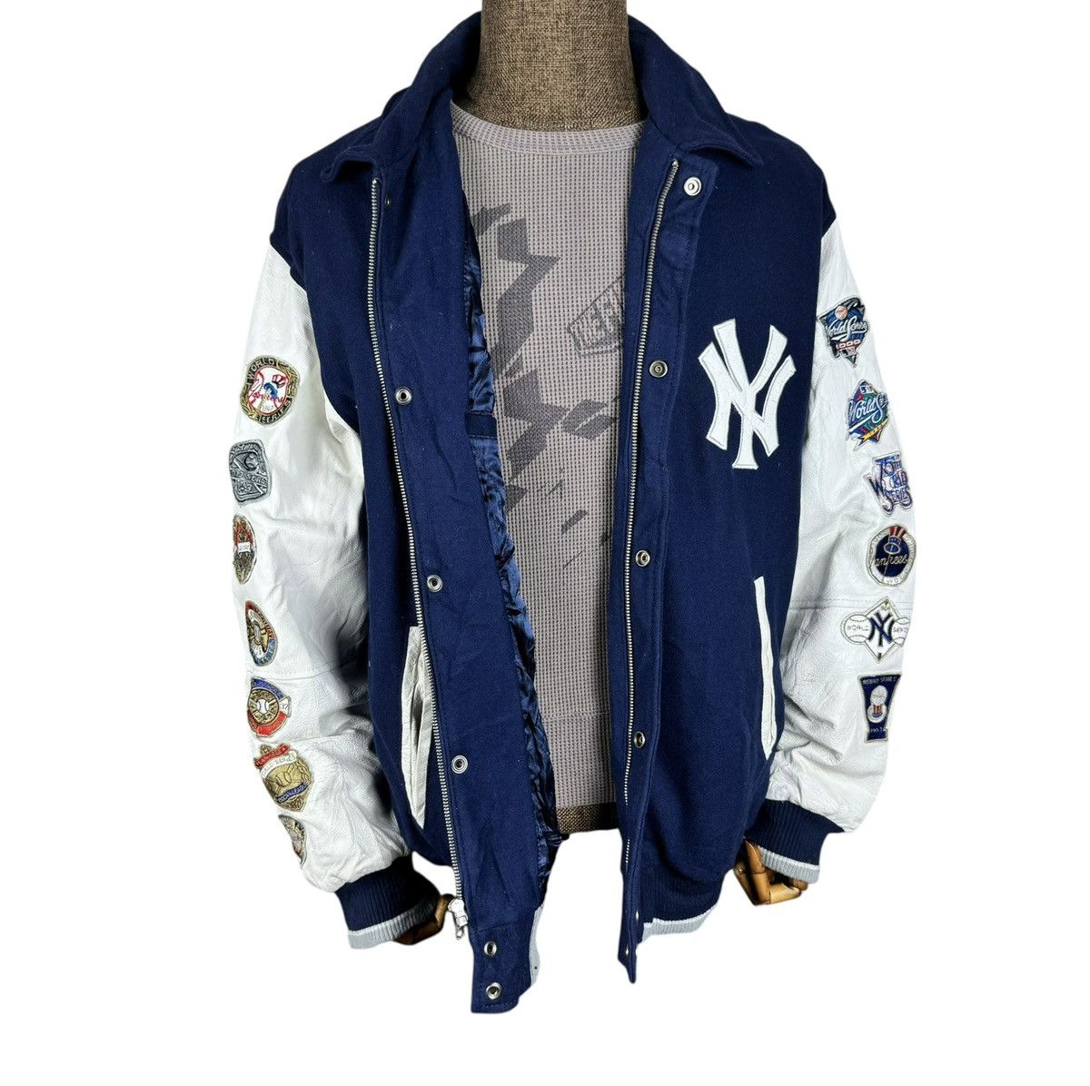 New York Yankees ☀️NEW YORK YANKEES LEATHER VARSITY JACKET Size US M / EU 48-50 / 2 - 3 Thumbnail