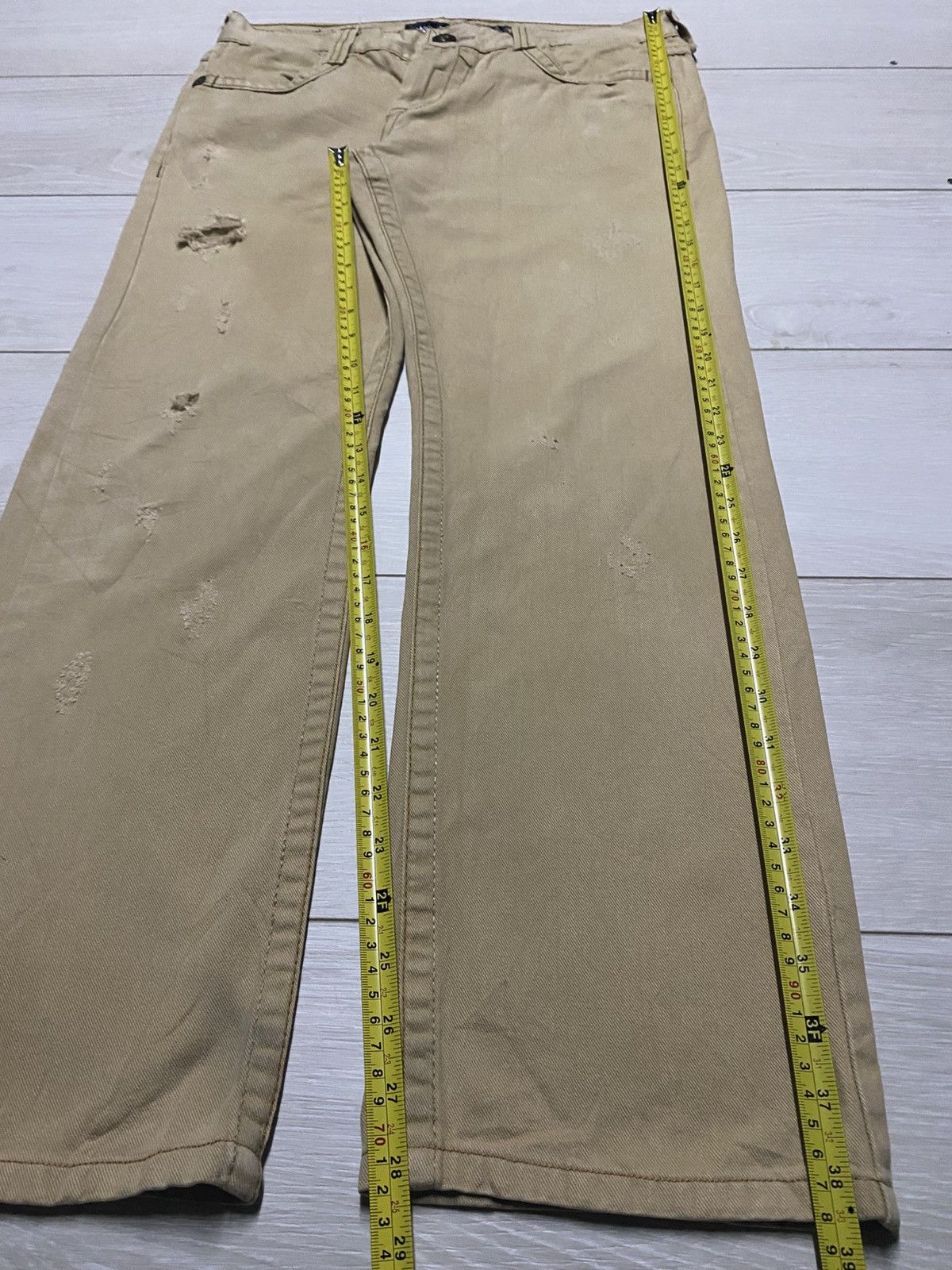 Japanese Brand Red Pepper Avantgarde Skull Button Distressed Loose Jeans Size US 33 - 15 Thumbnail