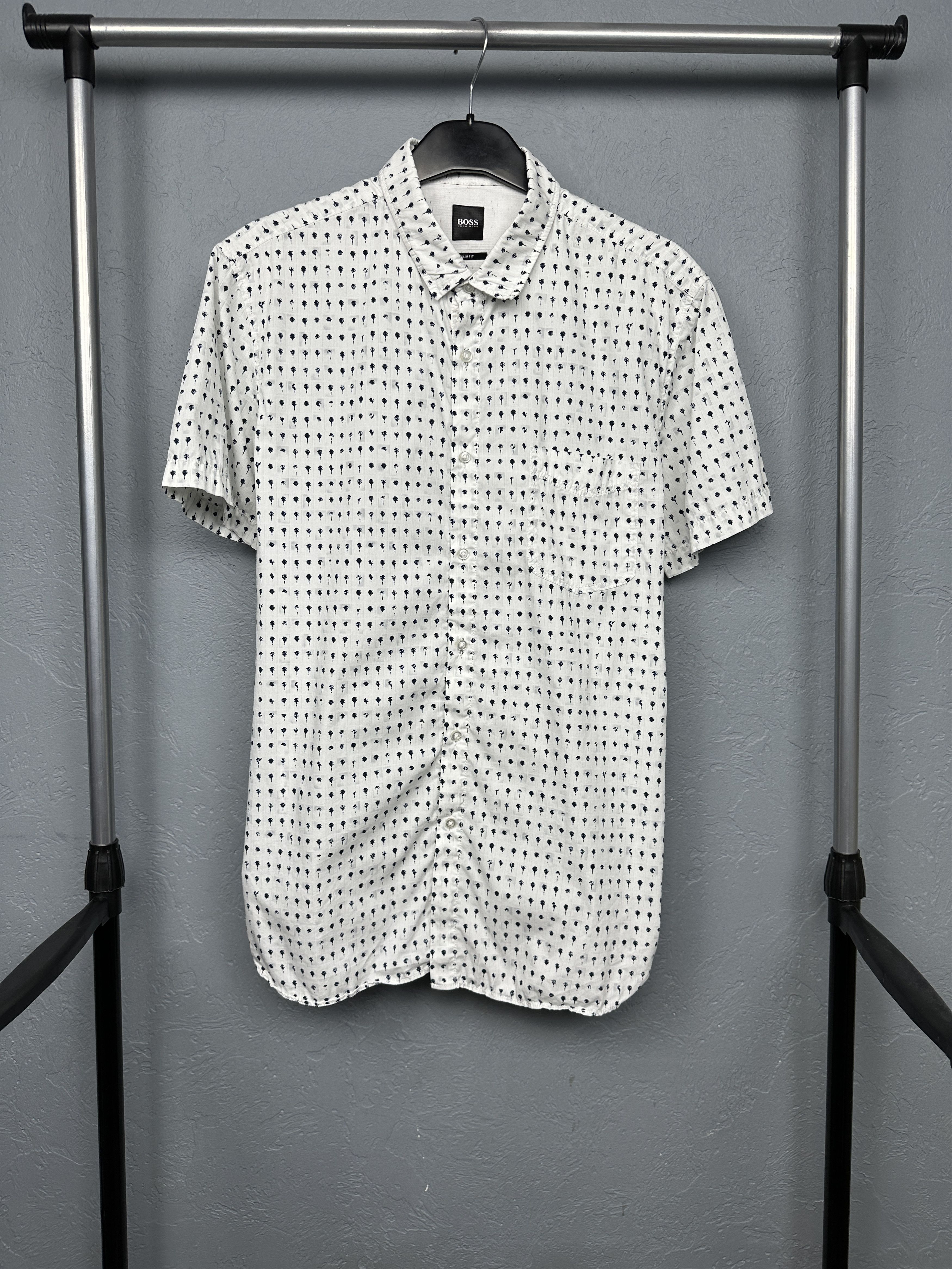 Hugo Boss Hugo Boss Mens Short Sleeve Shirt Size US M / EU 48-50 / 2 - 1 Thumbnail