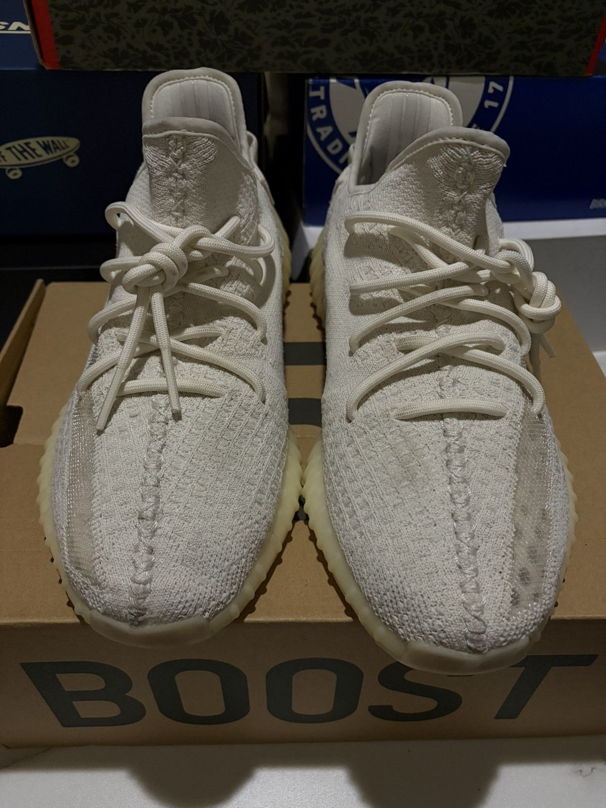 Yeezy Adidas Yeezy Boost 350 Bone V2 2022 Size US 10.5 / EU 43-44 - 2 Thumbnail