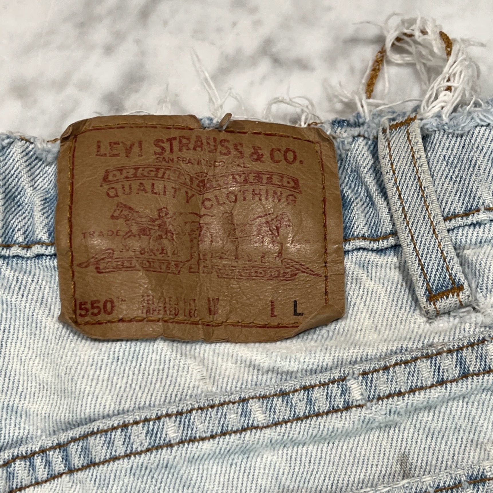 Levi's VINTAGE Levi's Denim Jean Shorts Womens 26 Waist 3” Inseam Daisy Dukes Trashed Denim Shorts Jeans Daisy Duke Cut-Off 60s 70s 80s Womens Size 28" / US 6 / IT 42 - 5 Thumbnail