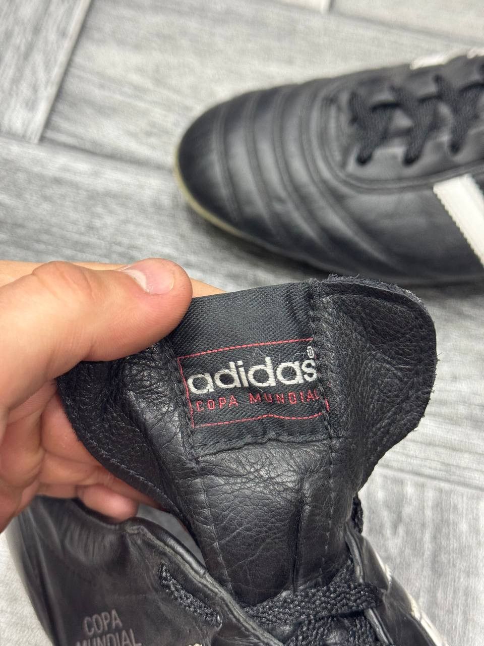 Adidas vintage adidas soccer shoes in good condition size 45 Size US 11.5 / EU 44-45 - 6 Thumbnail