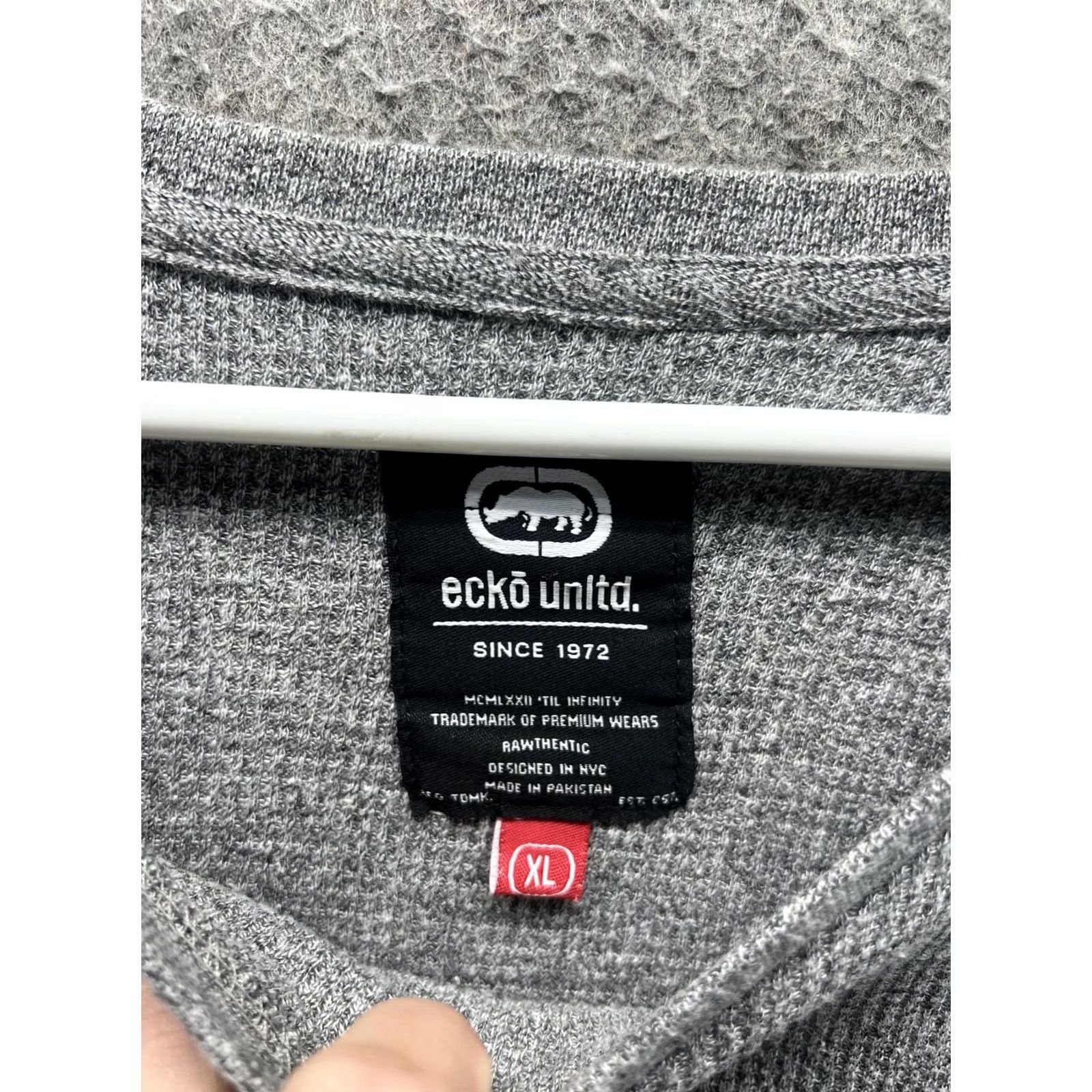 Ecko Unltd. Ecko Unltd Sweater Mens XL Gray Waffle-Knit Thermal Graphic Crewneck Pullover Size US XL / EU 56 / 4 - 2 Thumbnail