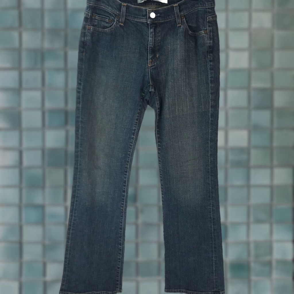 Gap VINTAGE Gap Women's Low Rise Stretch Bootcut Jeans Size 8 32x32 Medium Wash Blue Denim Womens Size 30" / US 8 / IT 44 - 1 Thumbnail