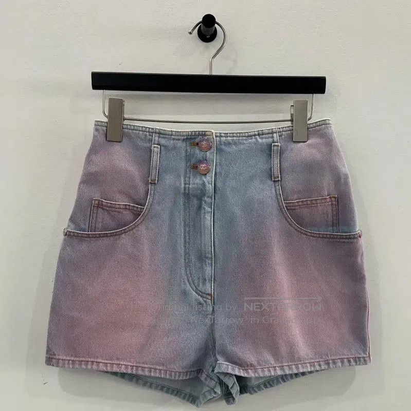 Chanel Chanel Blue Denim Women's Shorts . Size 26" / US 2 / IT 38 - 1 Thumbnail