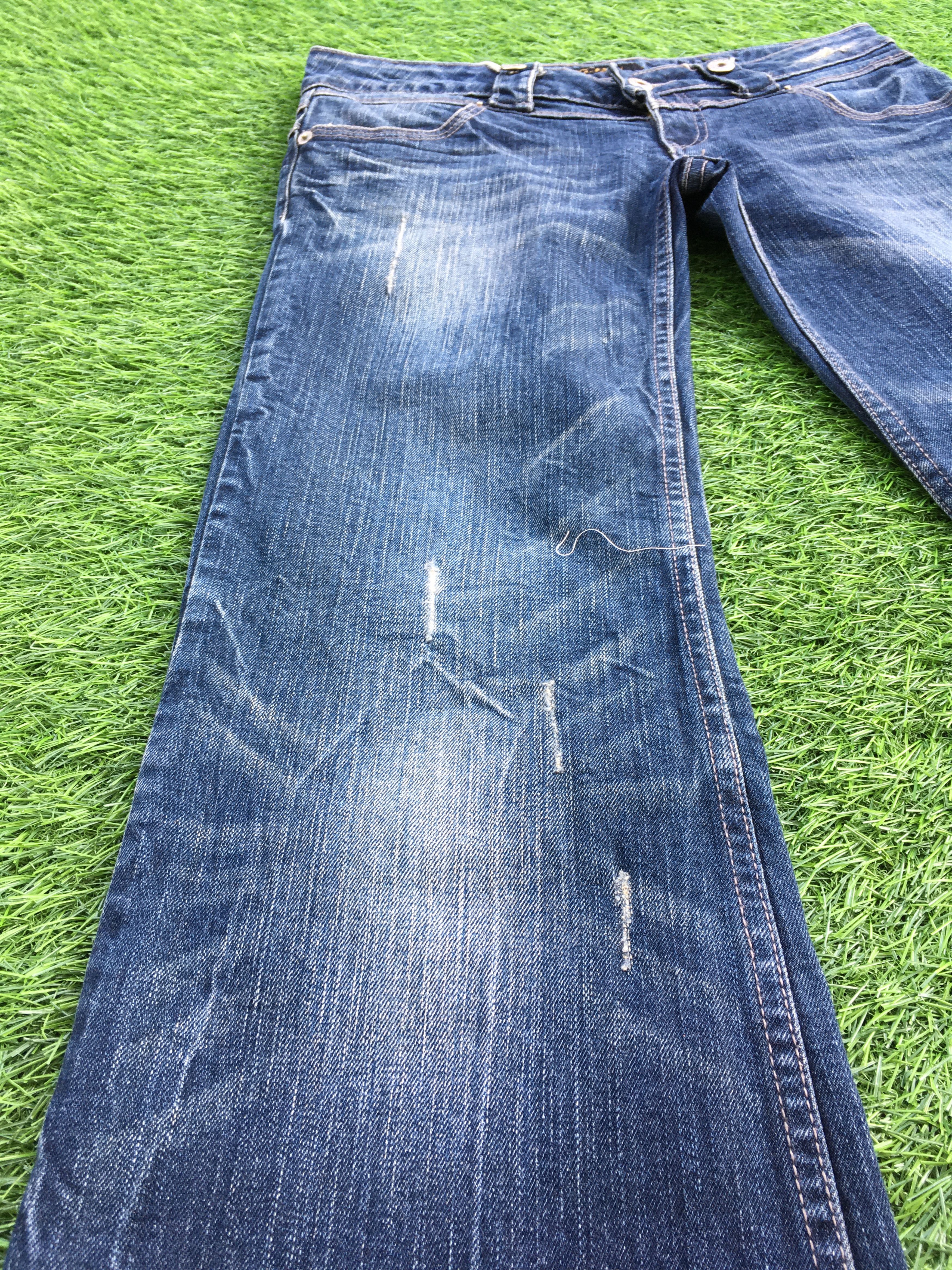 Japanese Brand Low Rise Distressed Flare Jeans D-1187 Size US 29 - 7 Thumbnail