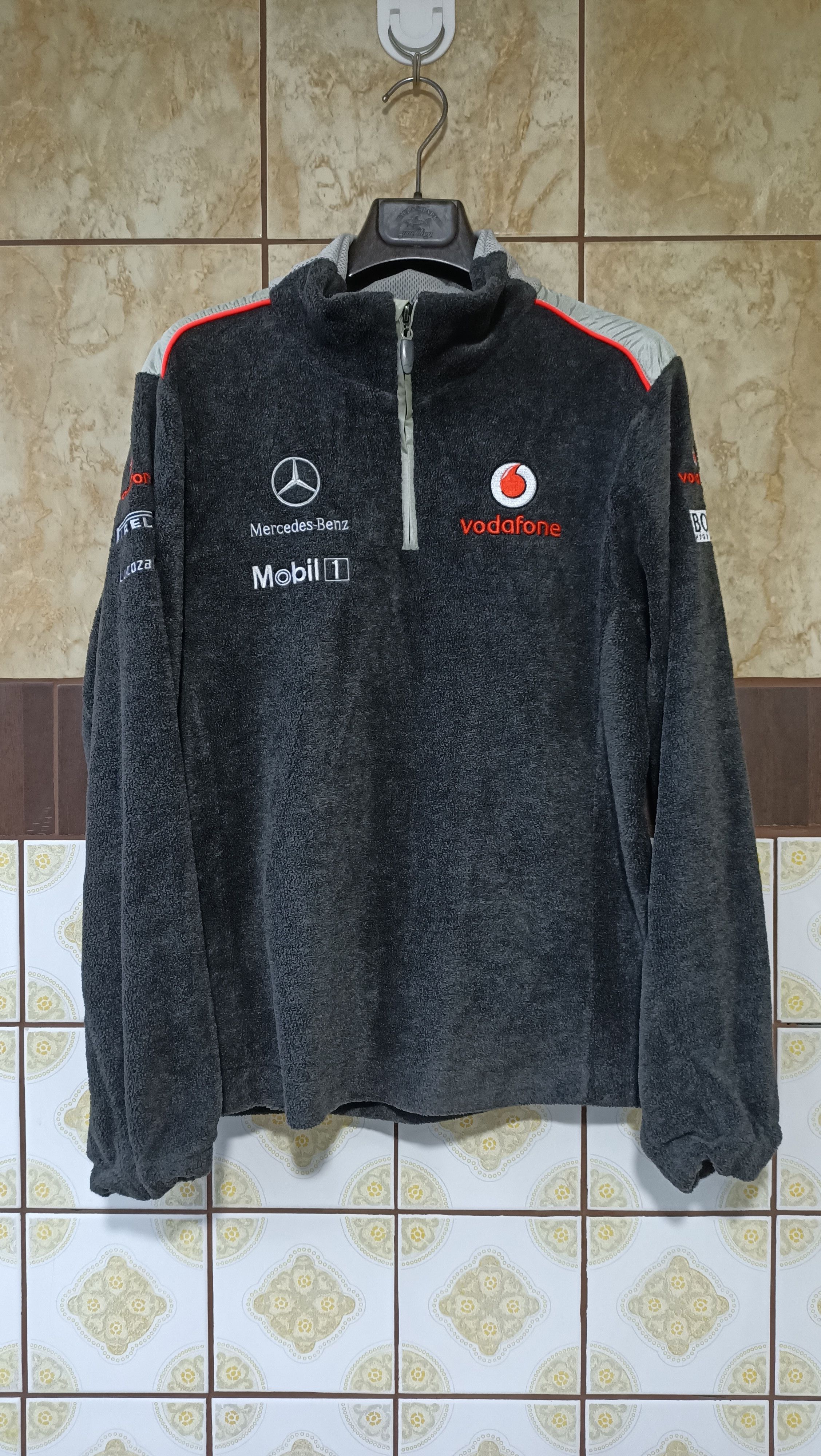 Hugo Boss Hugo Boss Vodafone McLaren Mercedes fleece sweatshirt Size XL / US 12-14 / IT 48-50 - 1 Thumbnail