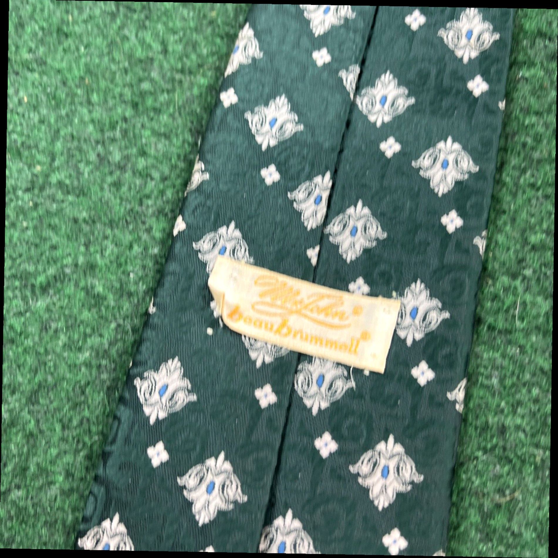Vintage Vintage 1970s Men's Necktie by Beau Brummel Polyester 4"×54" Green Size ONE SIZE - 7 Thumbnail