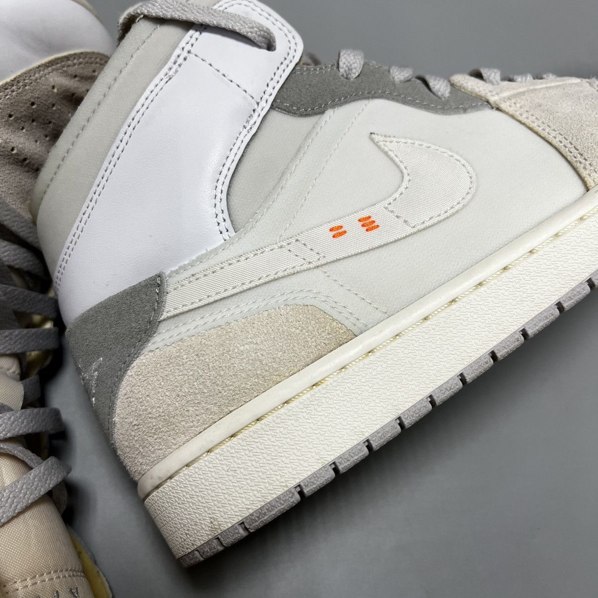 Jordan Brand × Nike Nike Air Jordan 1 Mid SE Craft sneakers shoes Size US 12 / EU 45 - 3 Thumbnail