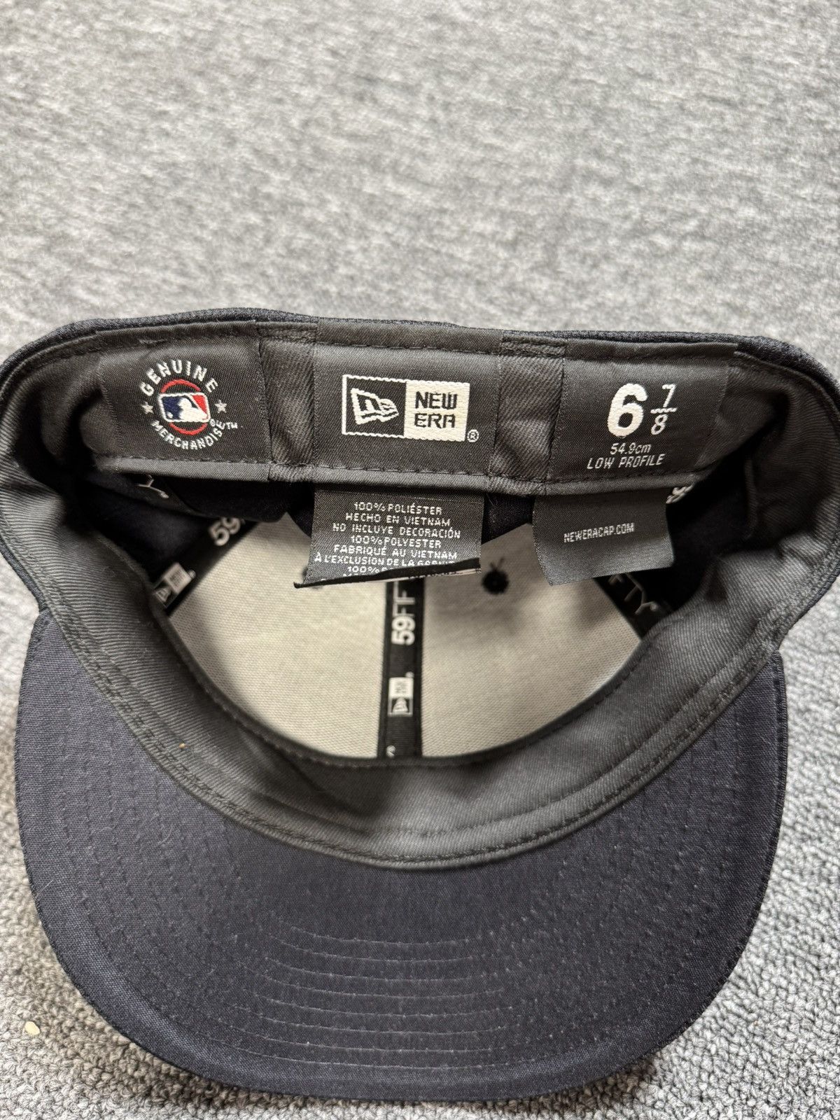 MLB × New Era New Era 59FIFTY Boston Red Sox Fitted Hat 6 7/8 NWT Size ONE SIZE - 5 Thumbnail