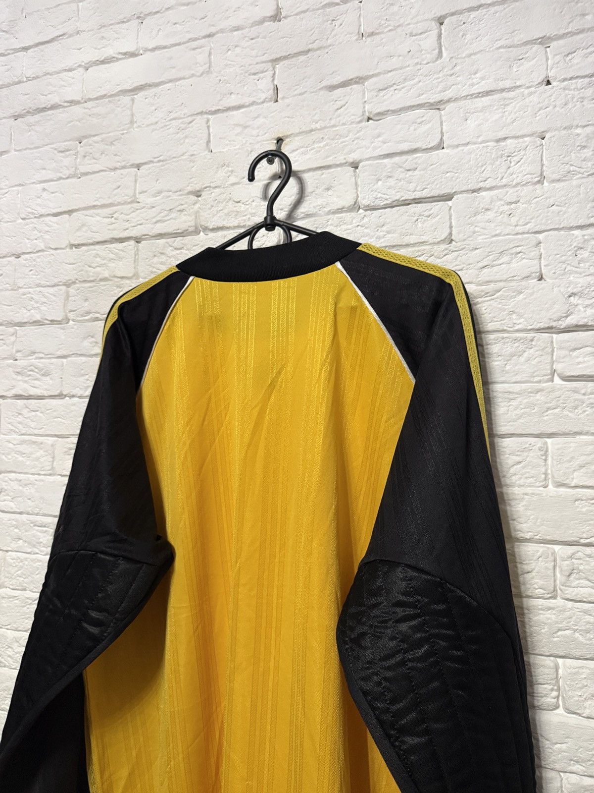 Adidas Vintage Adidas Goalkeeper Jersey Football Shirt Sz L Size US L / EU 52-54 / 3 - 9 Thumbnail