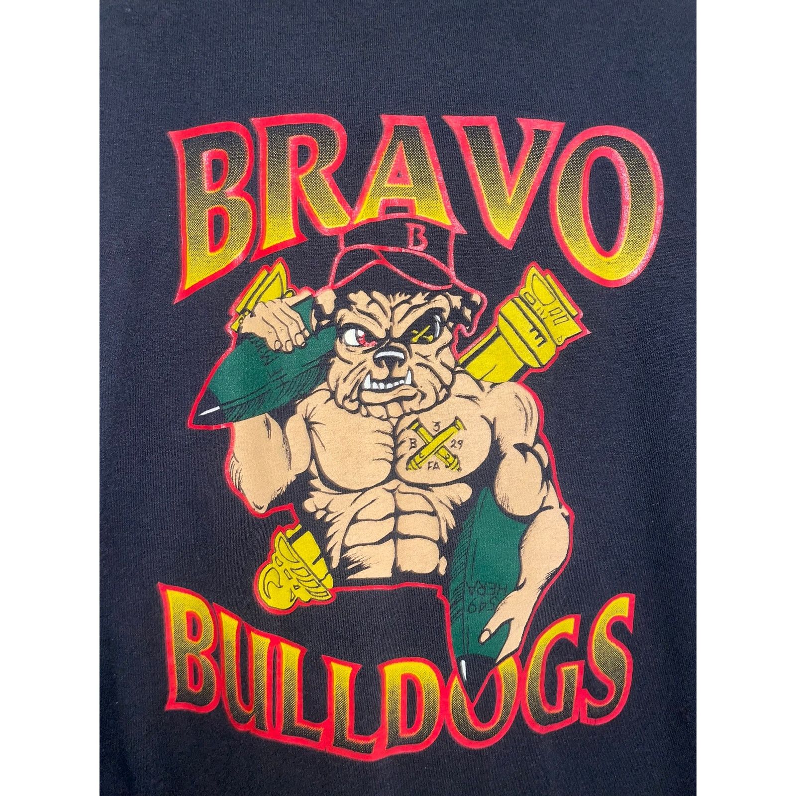 Fruit Of The Loom Vintage Soldier Shirt Bravo Bulldogs Army Marine Shirt 90s Size US XL / EU 56 / 4 - 2 Thumbnail