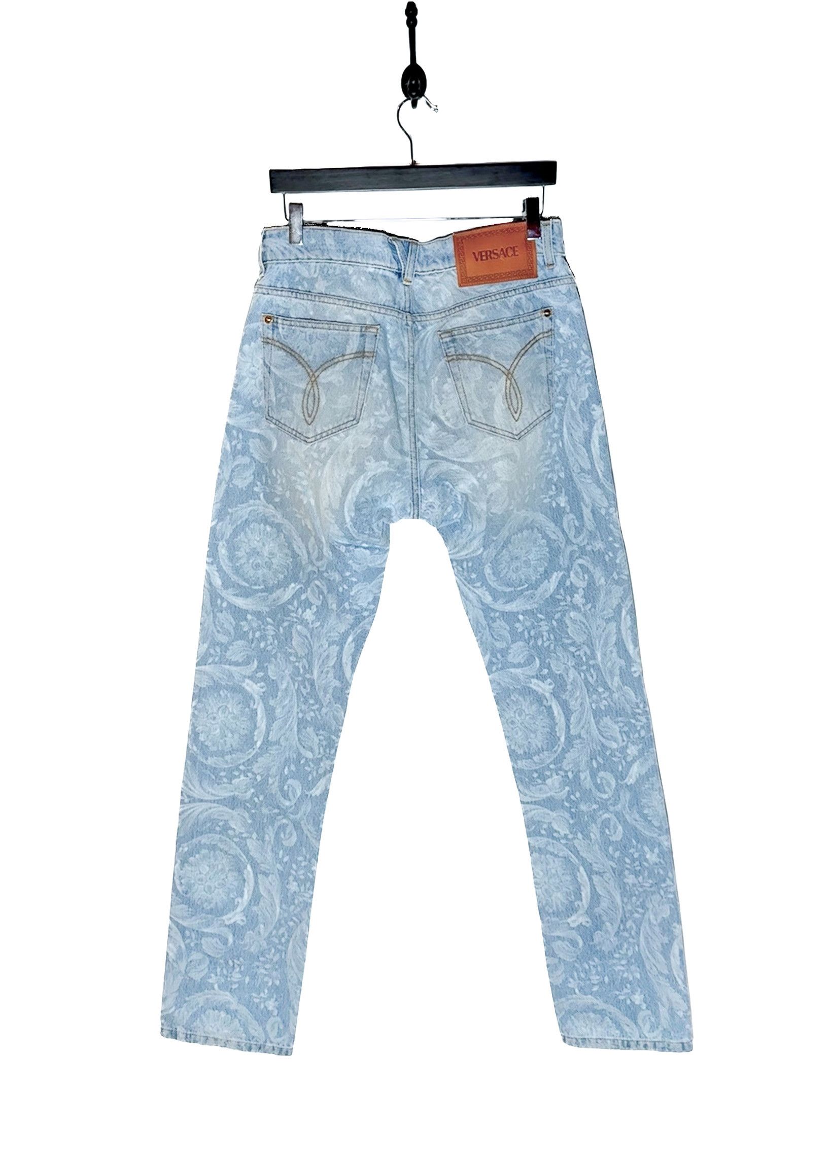 Versace Versace Washed Light Blue All Over Logo Jeans Size US 29 - 10 Thumbnail