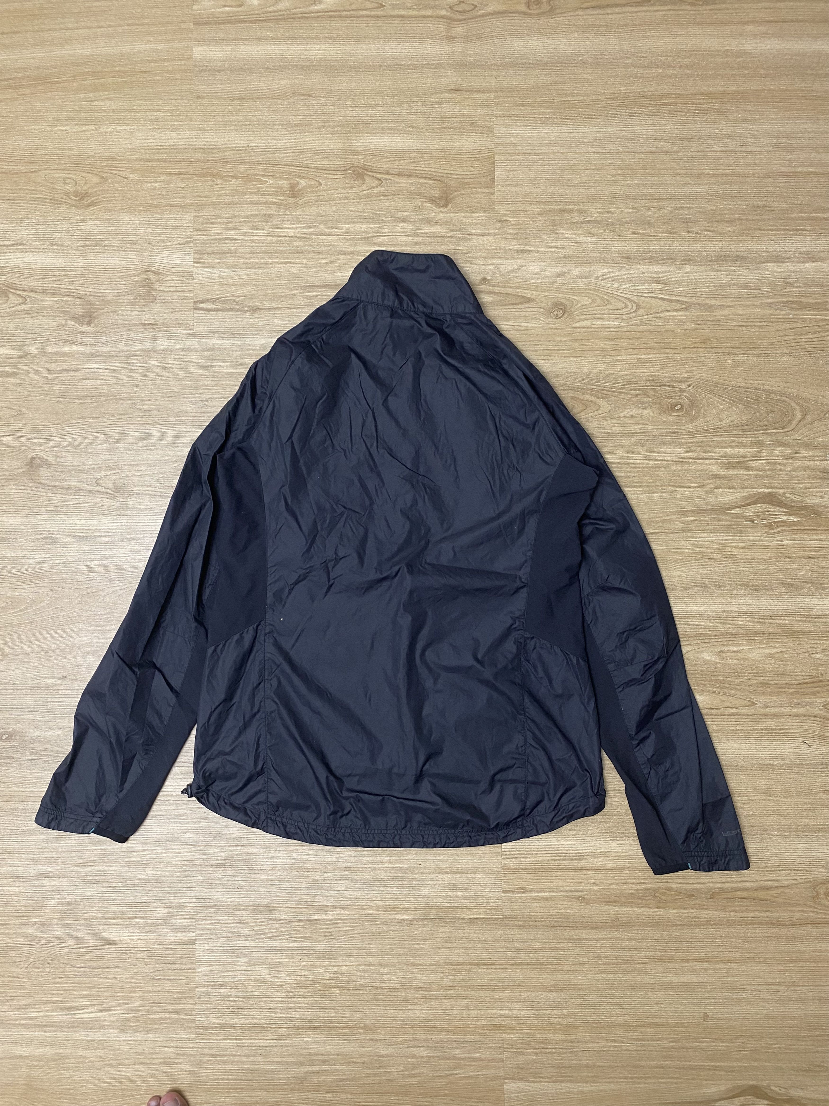 Other Outdoor Pocketable Light Jacket Second Branded LOWE ALPINE Size US L / EU 52-54 / 3 - 4 Thumbnail