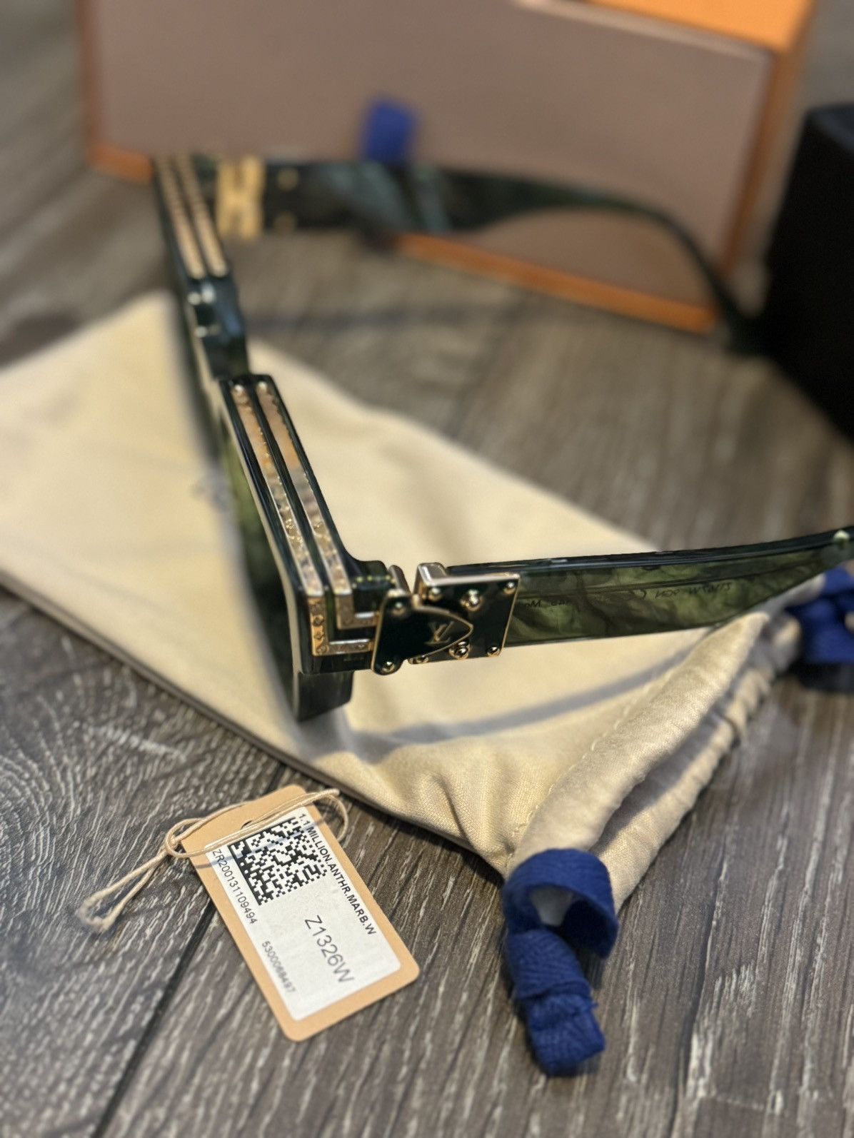 Louis Vuitton Millionaire 1.1 RaRE green Size ONE SIZE - 2 Thumbnail
