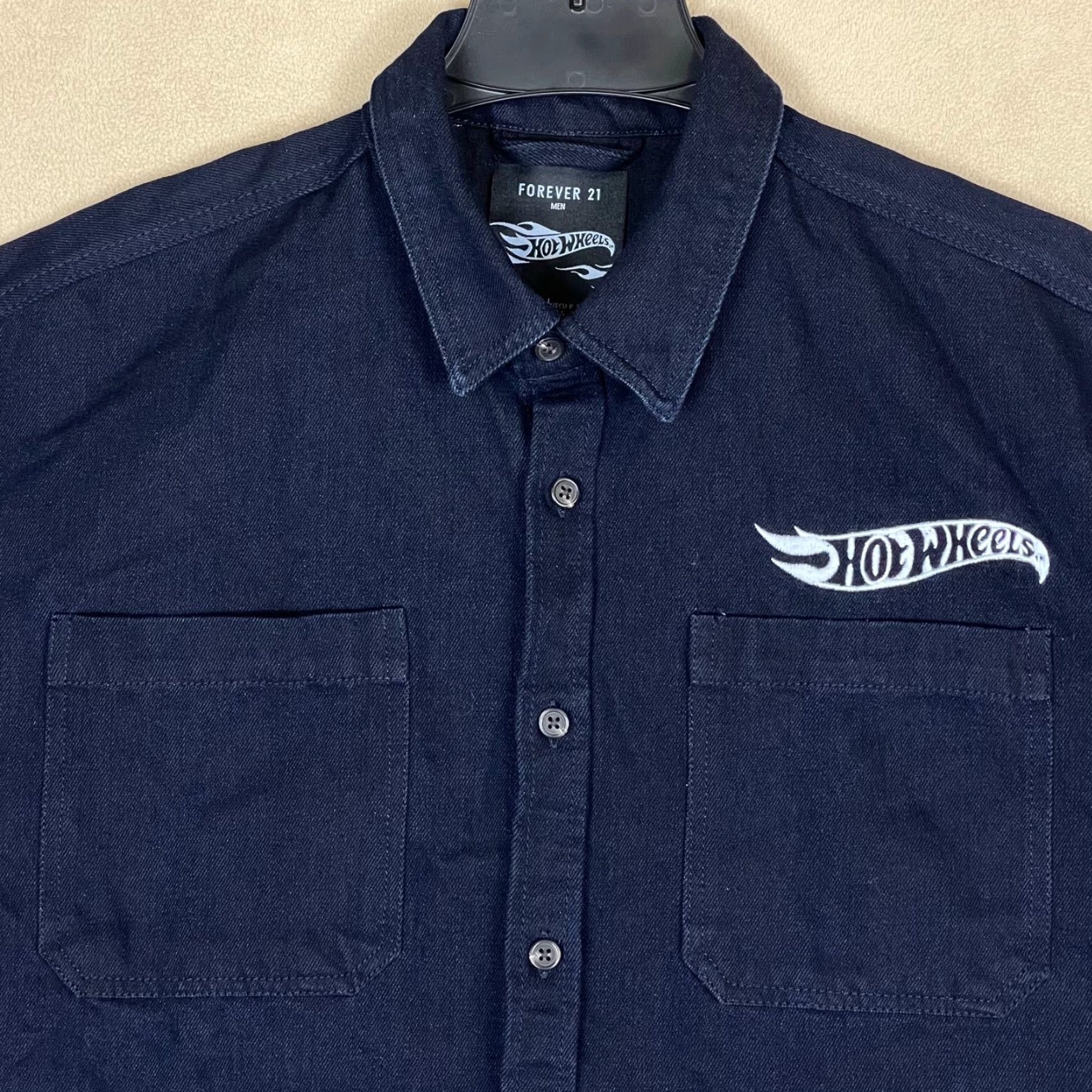 Forever 21 Forever 21 Hot Wheels Short Sleeve Denim Shirt Mens S Graphic Print NWT Size US S / EU 44-46 / 1 - 2 Thumbnail