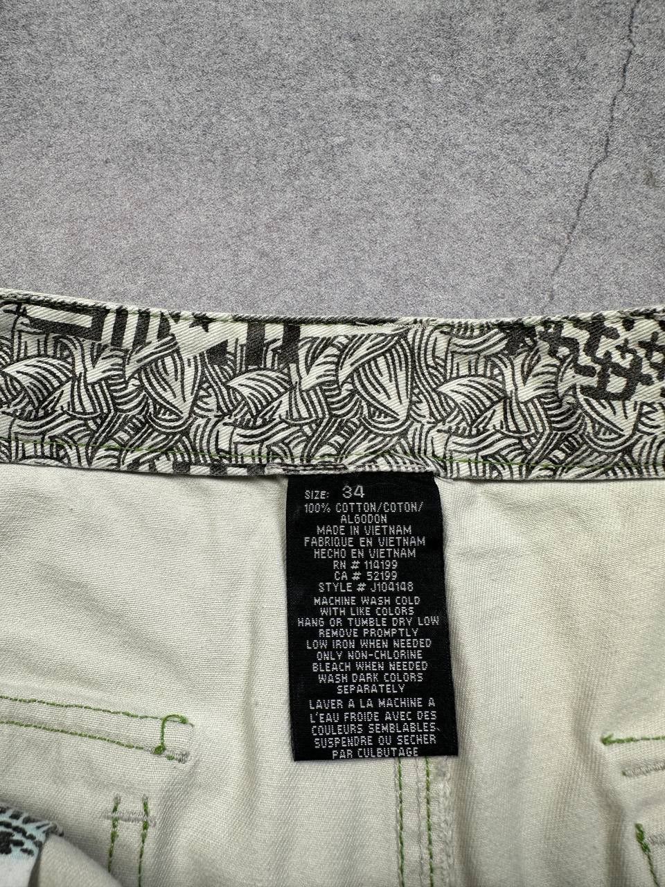 Quiksilver Vintage Quiksilver Cargo Shorts, Size 34 – Rugged Y2K Utilit Size US 34 / EU 50 - 6 Thumbnail