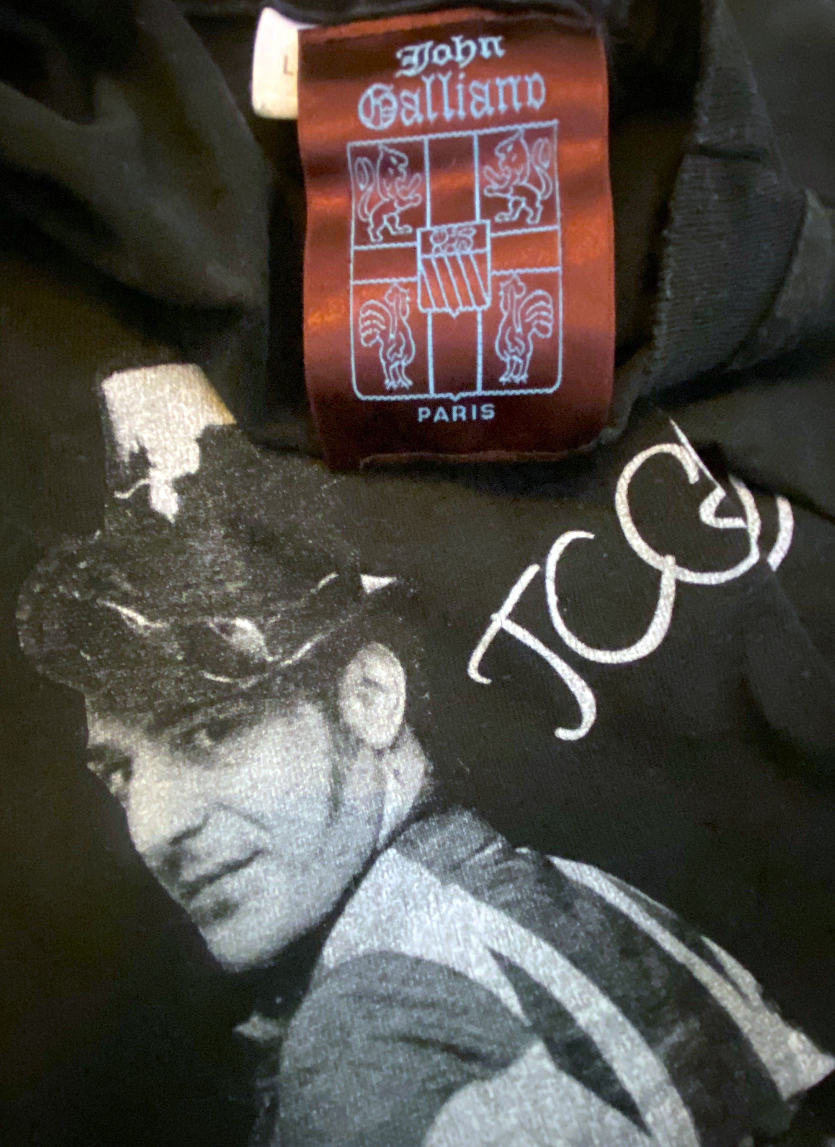 John Galliano John Galliano London 90s Gazette Tee T-shirt Shirt Top Size L / US 10 / IT 46 - 3 Thumbnail