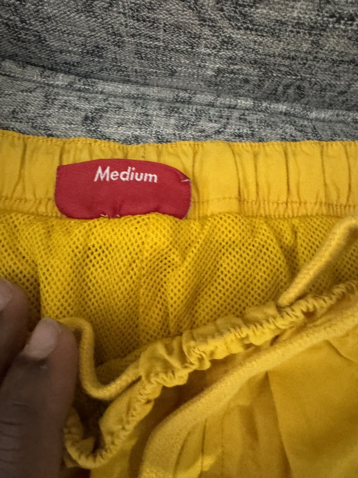 Supreme Supreme trackpants . Size US 32 / EU 48 - 2 Thumbnail