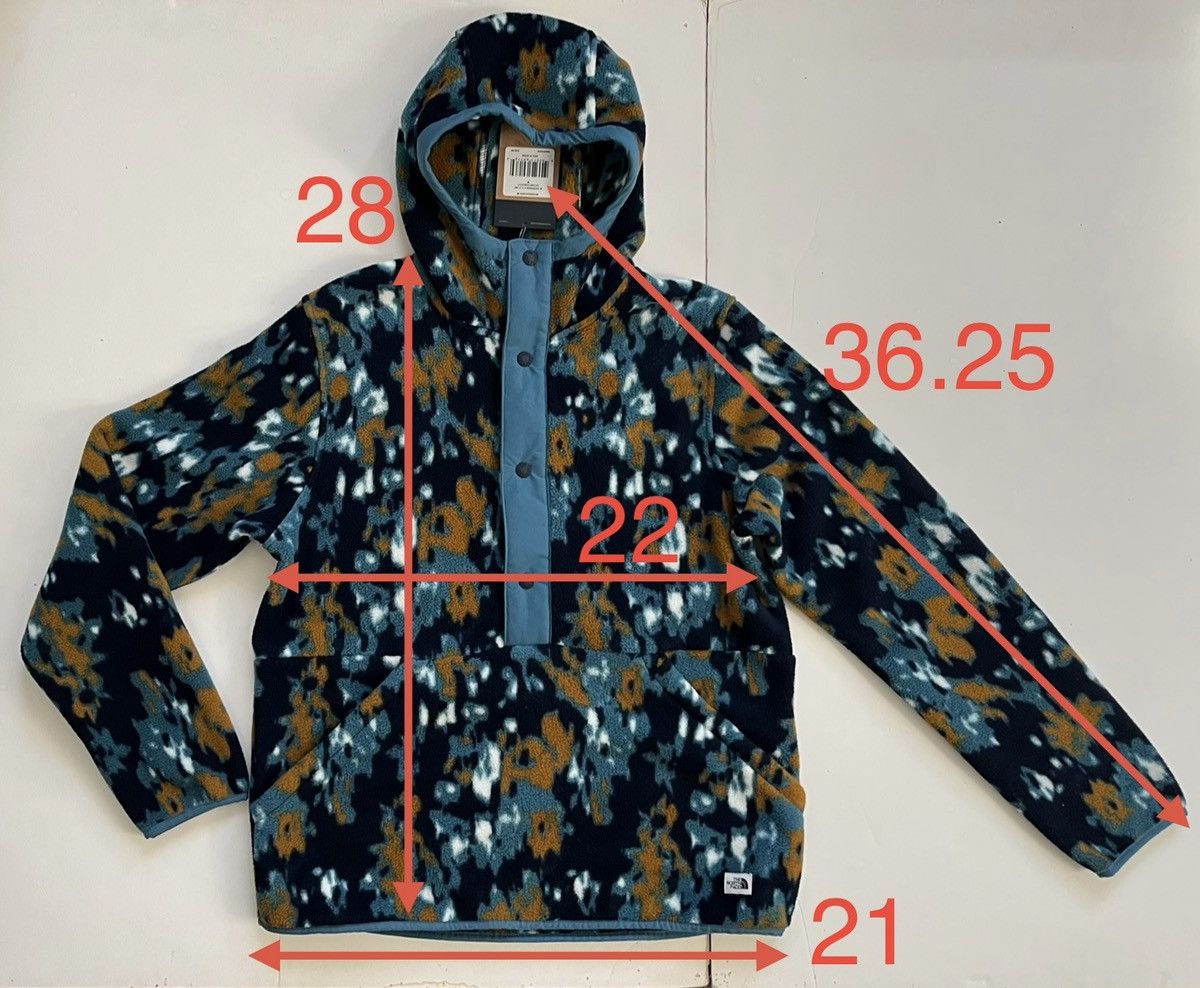 The North Face North Face 1/4 Snap Carbondale Fleece Hood, Camo Print, NWT Size US M / EU 48-50 / 2 - 3 Thumbnail