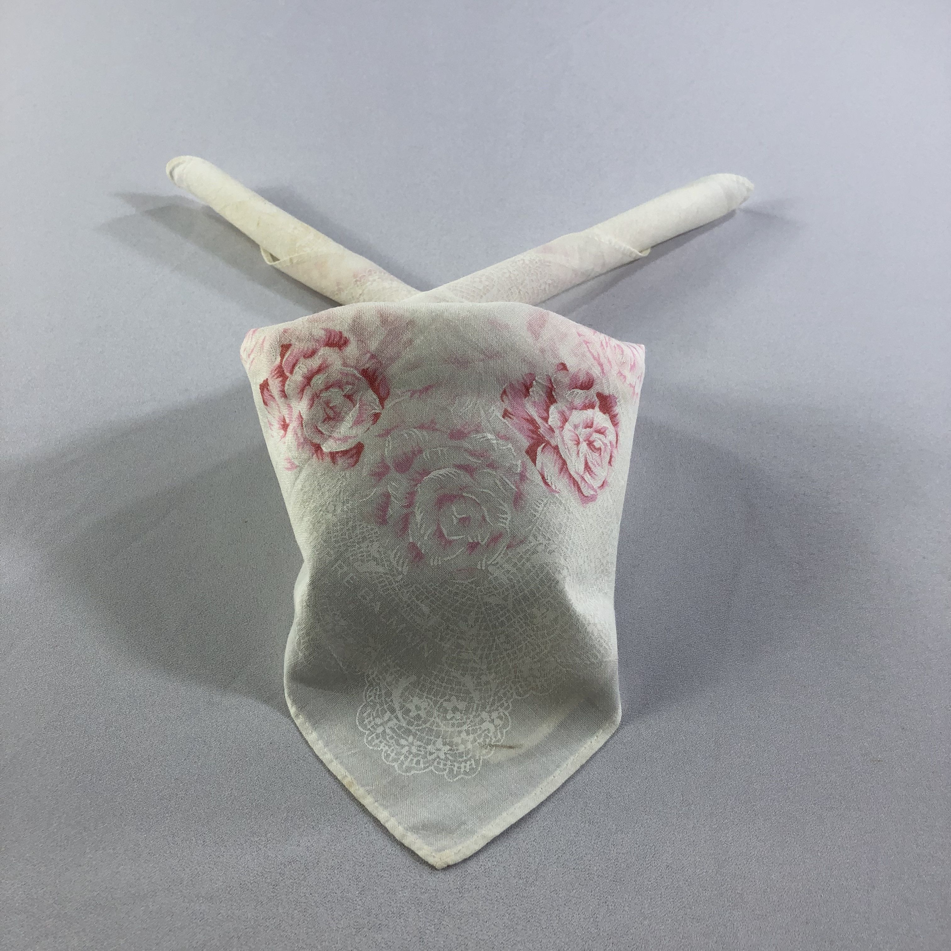 Pierre Balmain × Vintage Pierre Balmain Handkerchief Neckerchief Bandana H2136 Size ONE SIZE - 2 Thumbnail