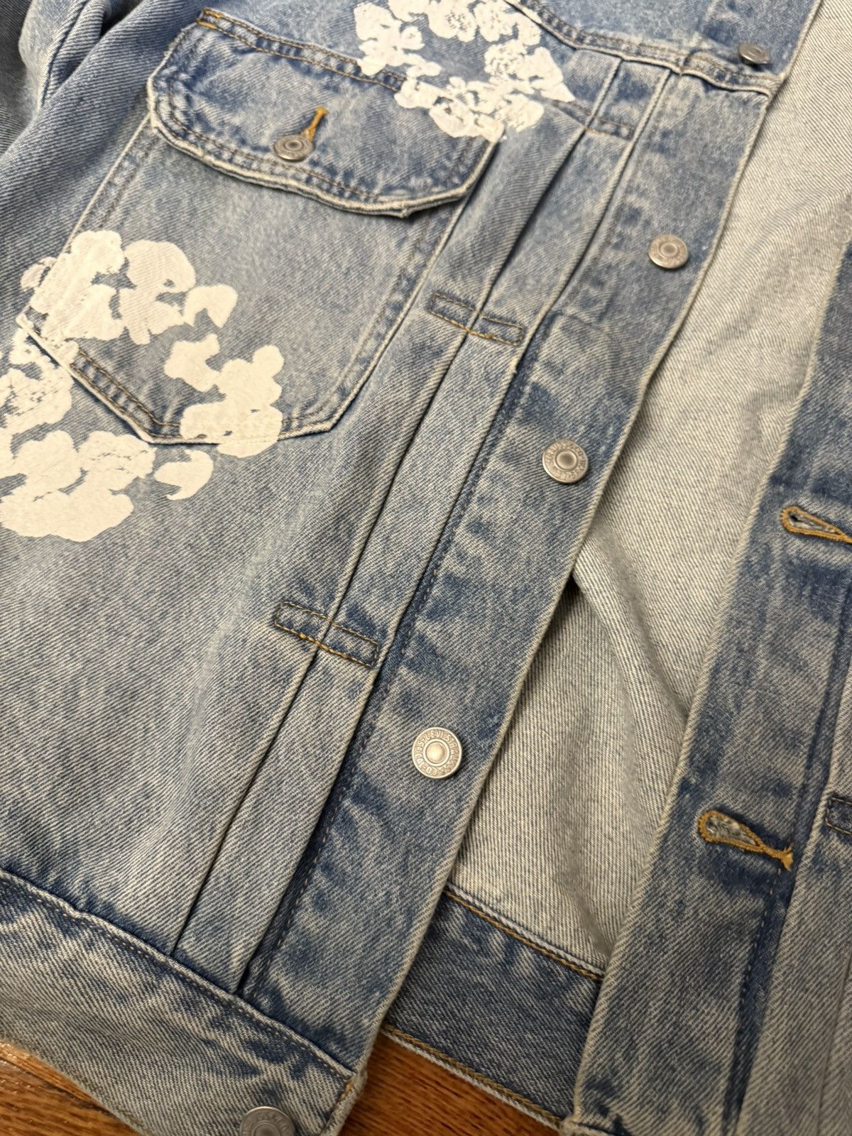 DENIM TEARS × Levi's Denim Tear Cotton Wreath Denim Jacket Size XXL Size US XXL / EU 58 / 5 - 6 Thumbnail