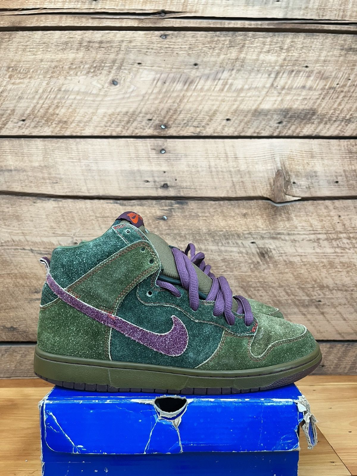 Nike Nike SB Dunk High Premium Skunk 4/20 Size 313171-300 Size US 9.5 / EU 42-43 - 3 Thumbnail
