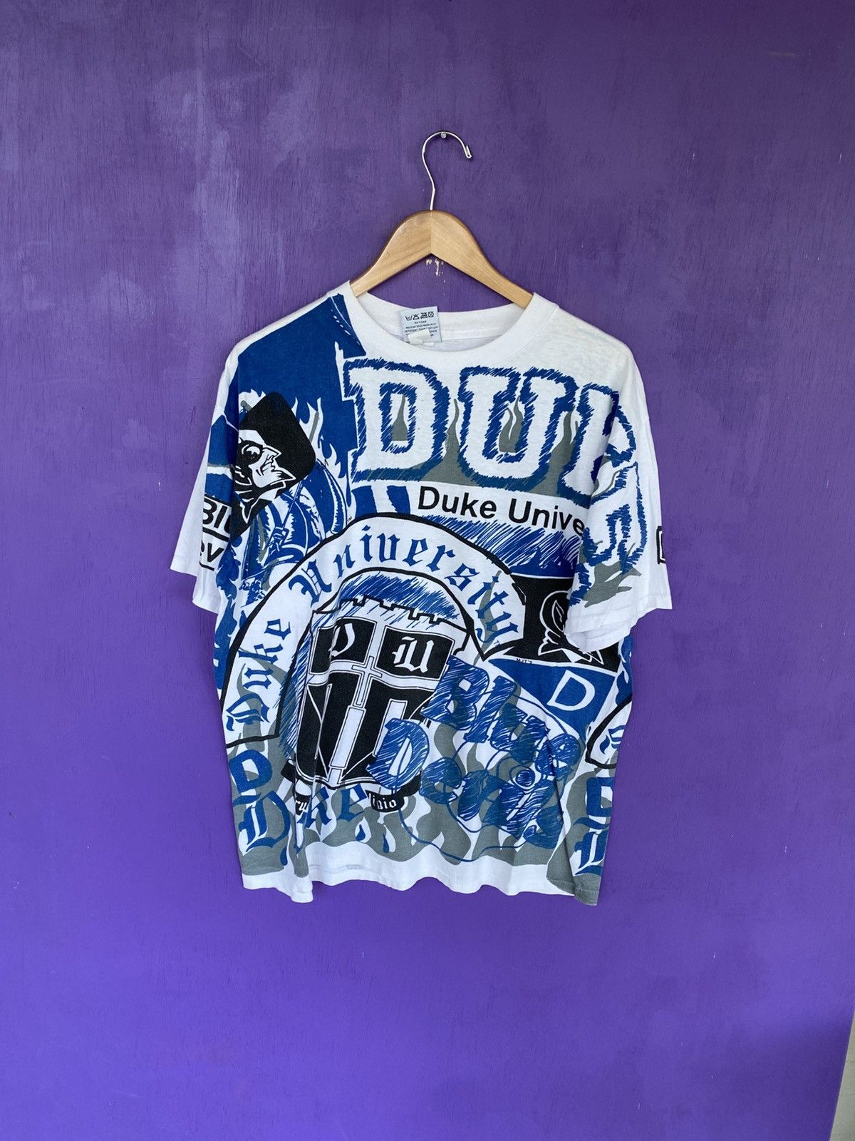 Other Vintage 90s Magic Johnson Duke blue devils AOP t-shirt Size US L / EU 52-54 / 3 - 1 Thumbnail