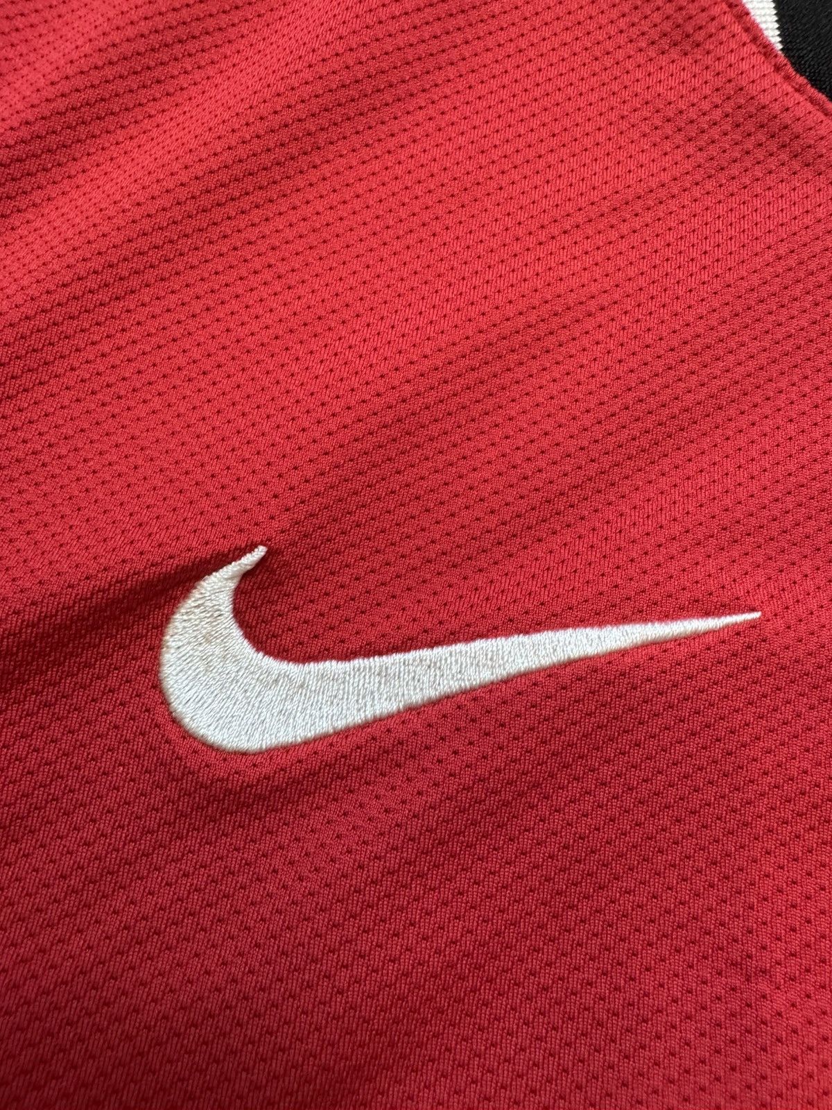 Nike Vintage jersey Nike Manchester United football 2011-12 Size US M / EU 48-50 / 2 - 5 Thumbnail