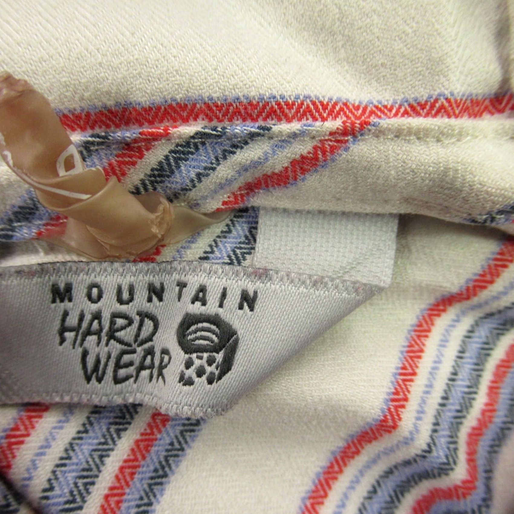 Mountain Hardwear Mountain Hardwear Hoodie Womens Small Long Sleeve Hooded Button Front Stripes Size S / US 4 / IT 40 - 3 Thumbnail