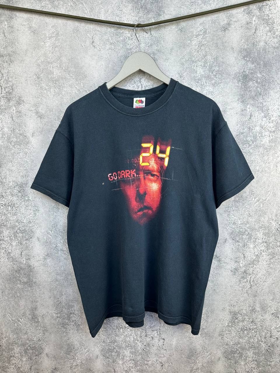 Fruit Of The Loom Jack Bauer Vintage 2006 Graphic Tee "Go Dark 24" T-Shirt TV Size US XL / EU 56 / 4 - 1 Thumbnail
