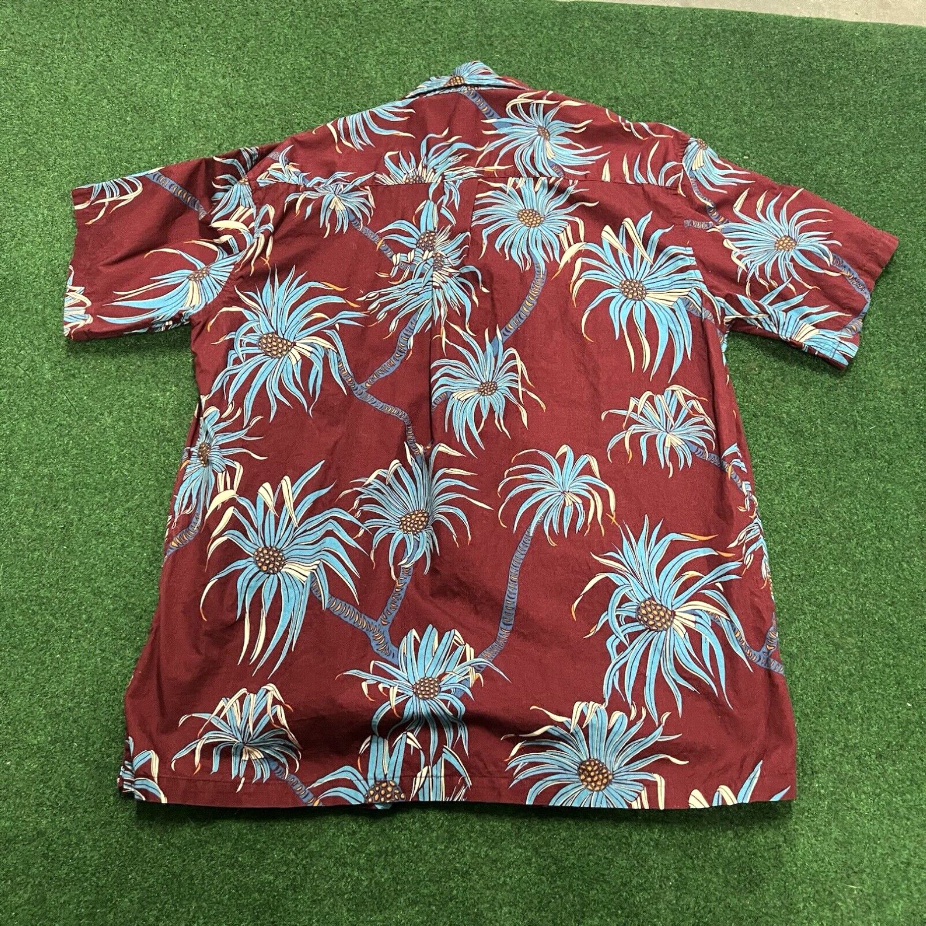 Vintage COOKE STREET Men's Size Large Print Red Hawaiian Shirt Cotton Summer Beach Palms Size US L / EU 52-54 / 3 - 7 Thumbnail