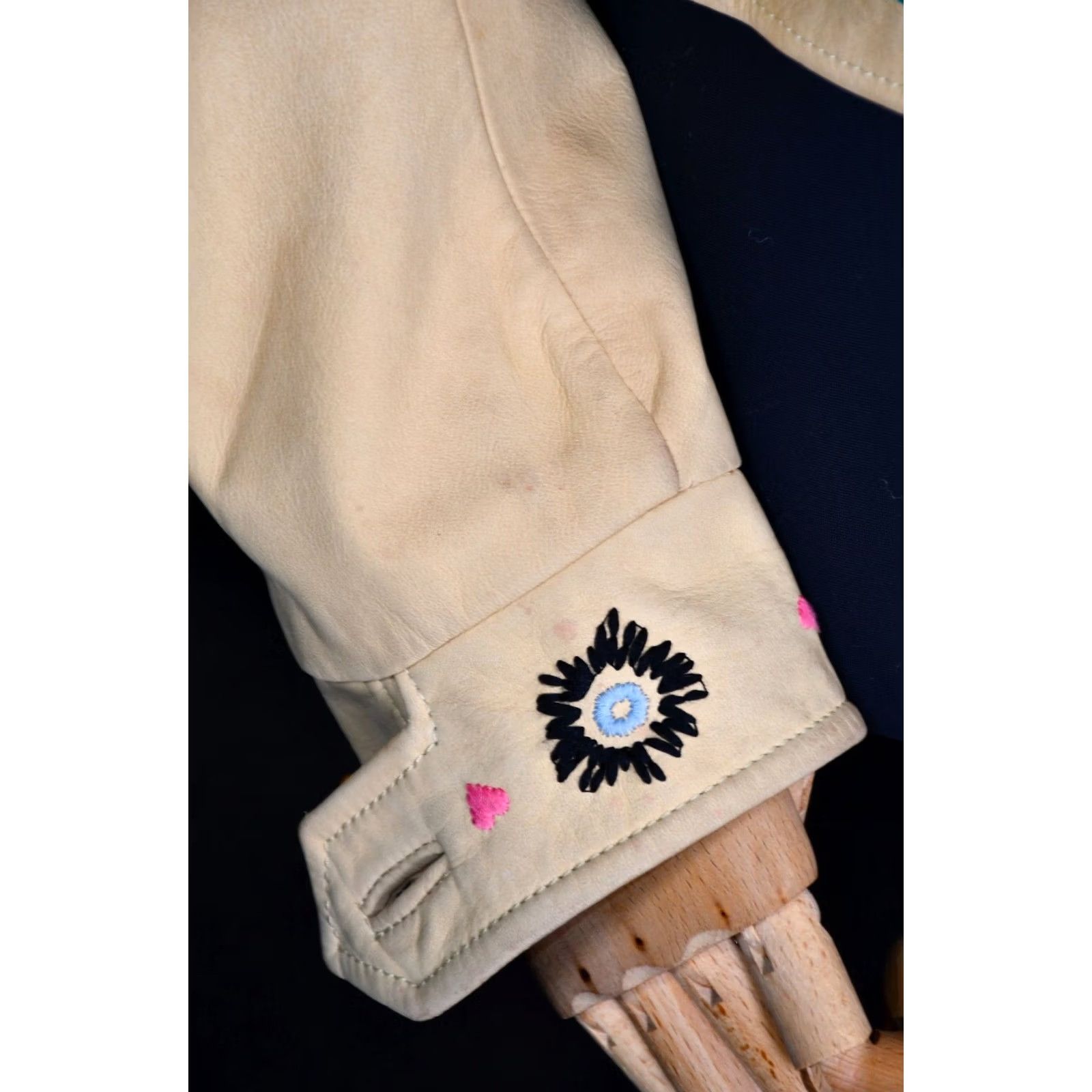 Levi's LVC Levi’s Vintage Clothing 1930's Leather Jacket Women's M Embroidered Beige Leather Jacket Womens M Size M / US 6-8 / IT 42-44 - 3 Thumbnail
