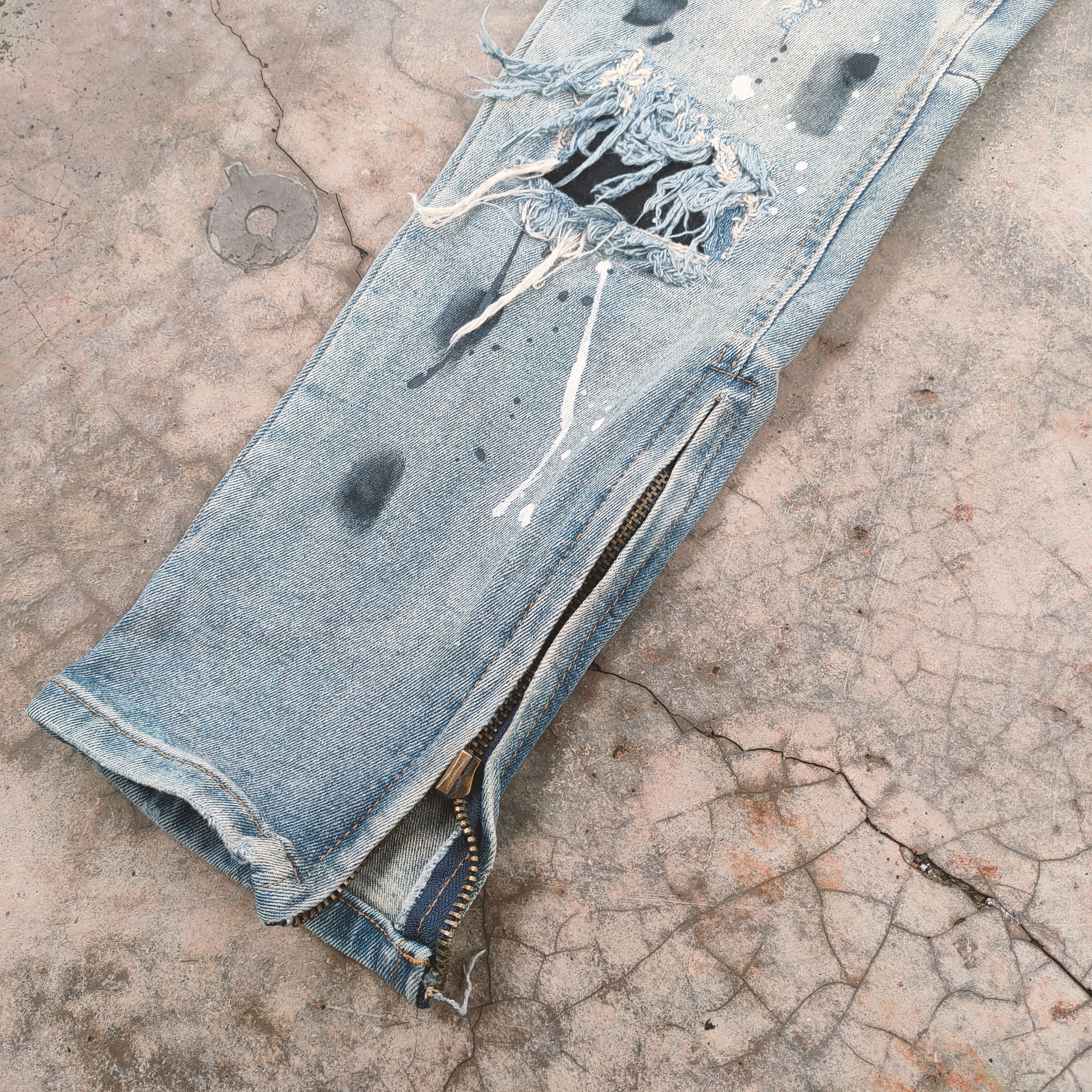Japanese Brand VINTAGE JAPANESE SKINNY FADED PAINT JEANS DENIM PANTS Size US 29 - 8 Thumbnail