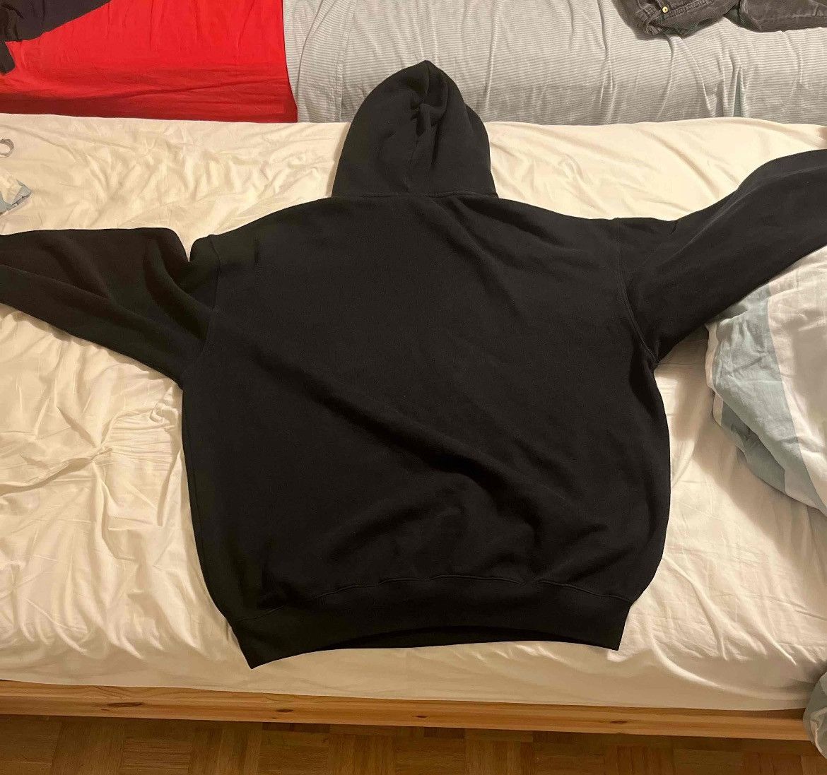 Balenciaga Balenicaga embroidered logo hoodie Size US L / EU 52-54 / 3 - 2 Thumbnail