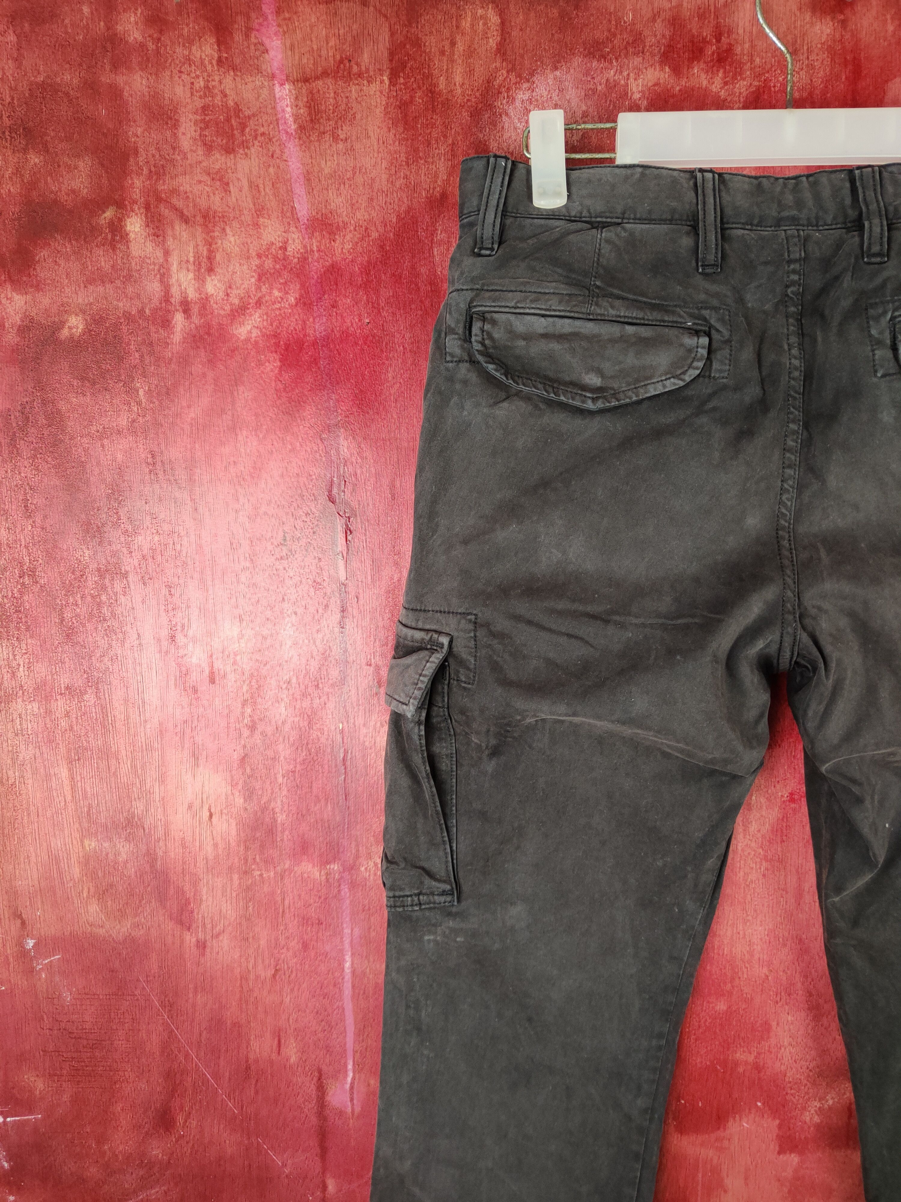 Japanese Brand × Uniqlo Uniqlo Black Faded Multipocket Tactical Cargo Pants #S1501 Size US 30 / EU 46 - 8 Thumbnail